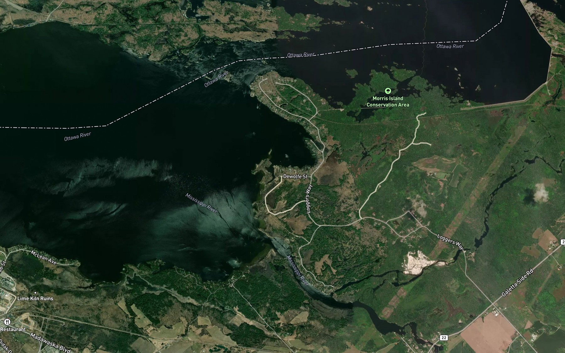 Satellite map of the Lavergne Bay