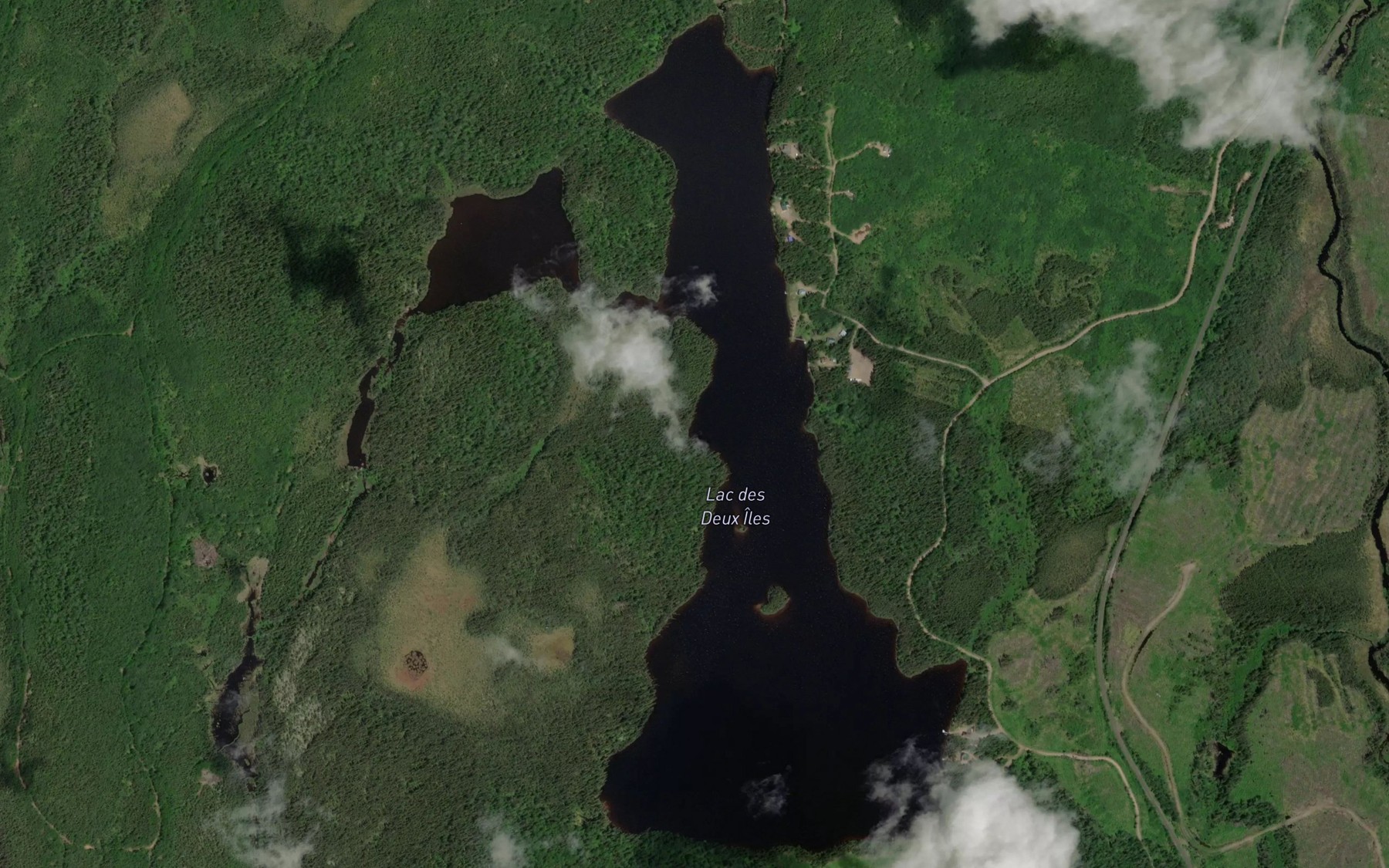 Satellite map of the Lac des Deux Iles
