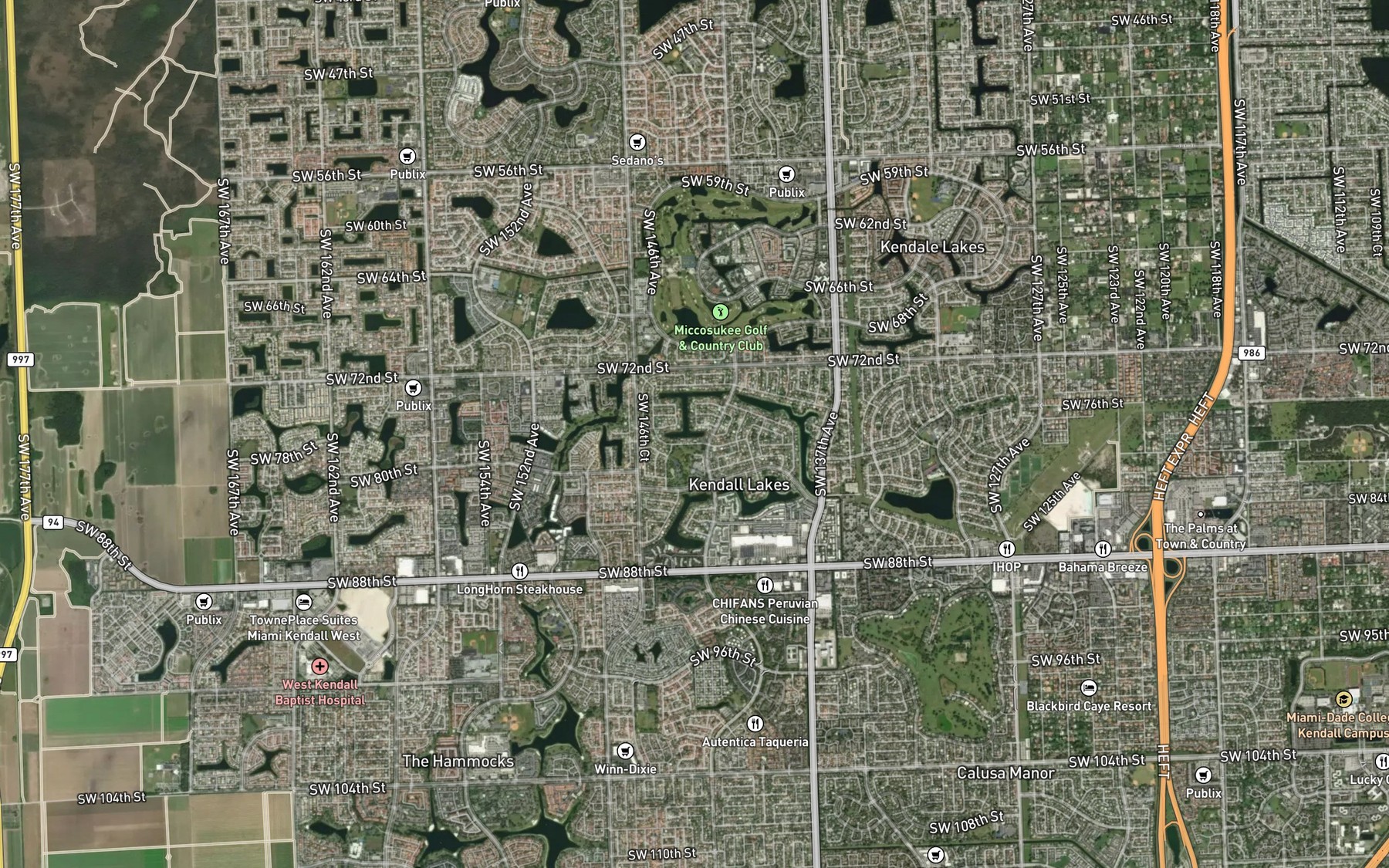 Satellite map of the Kendale Lake