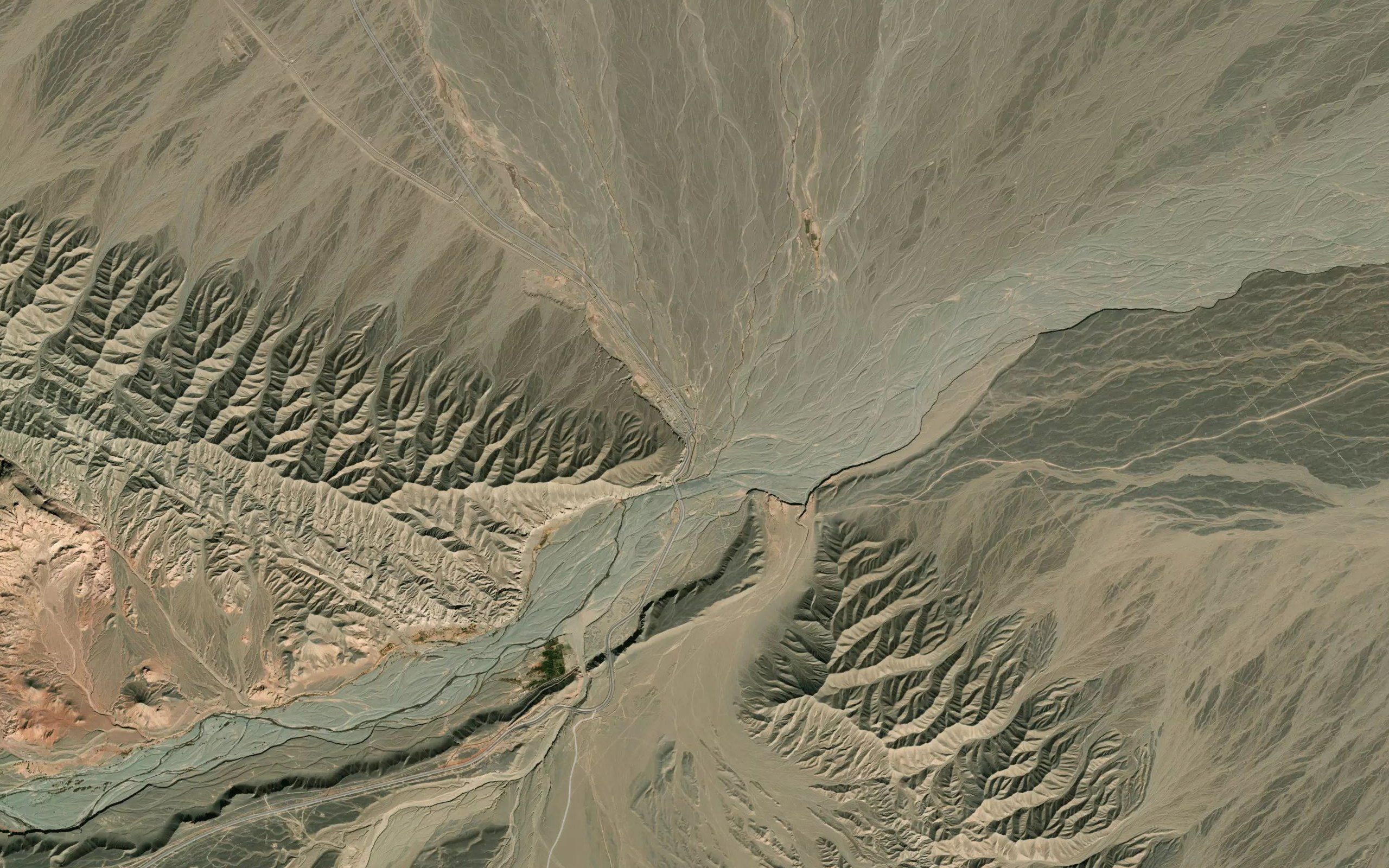 Kanal-e Asia'i
