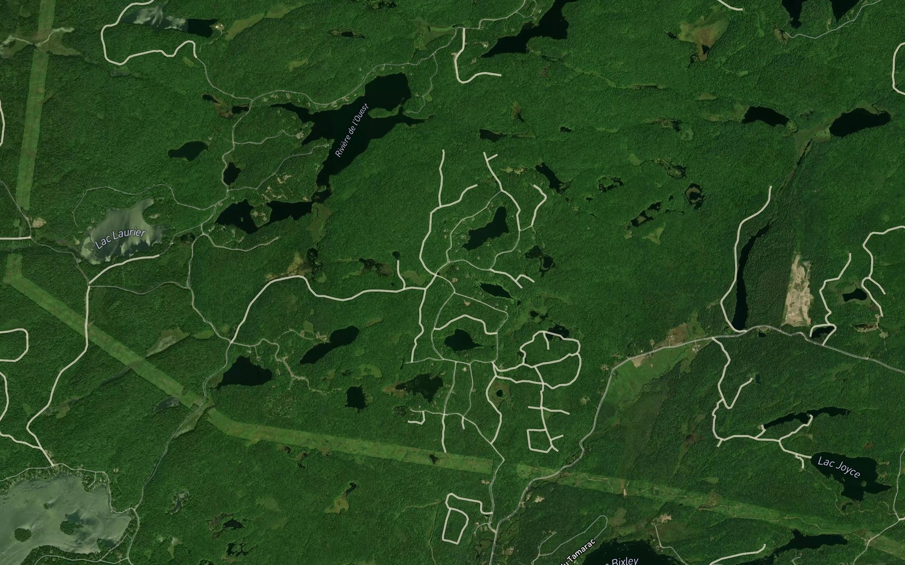 Satellite map of the Lac Chloe
