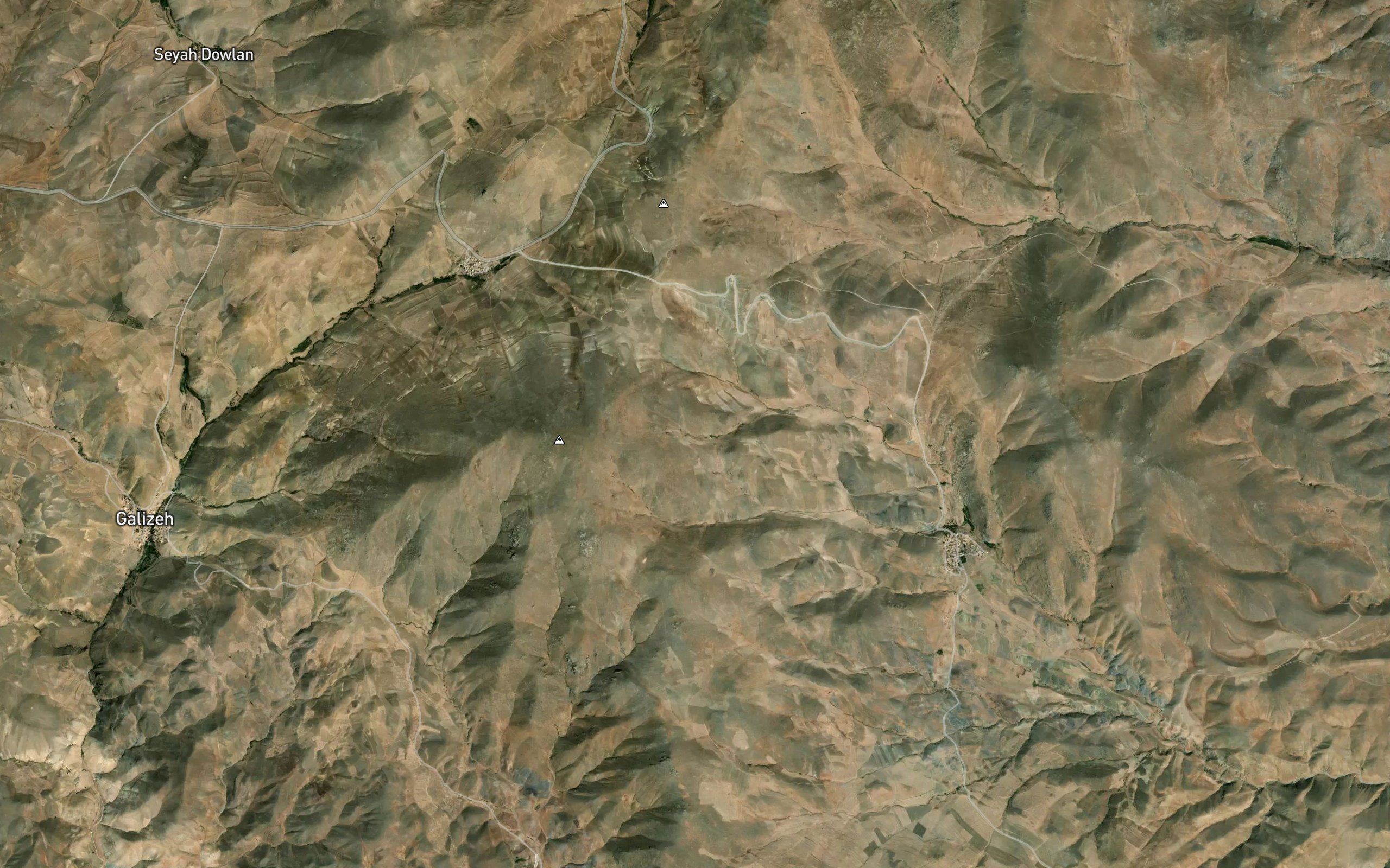 Cheshmeh-ye Khalut Chi Bolaghi