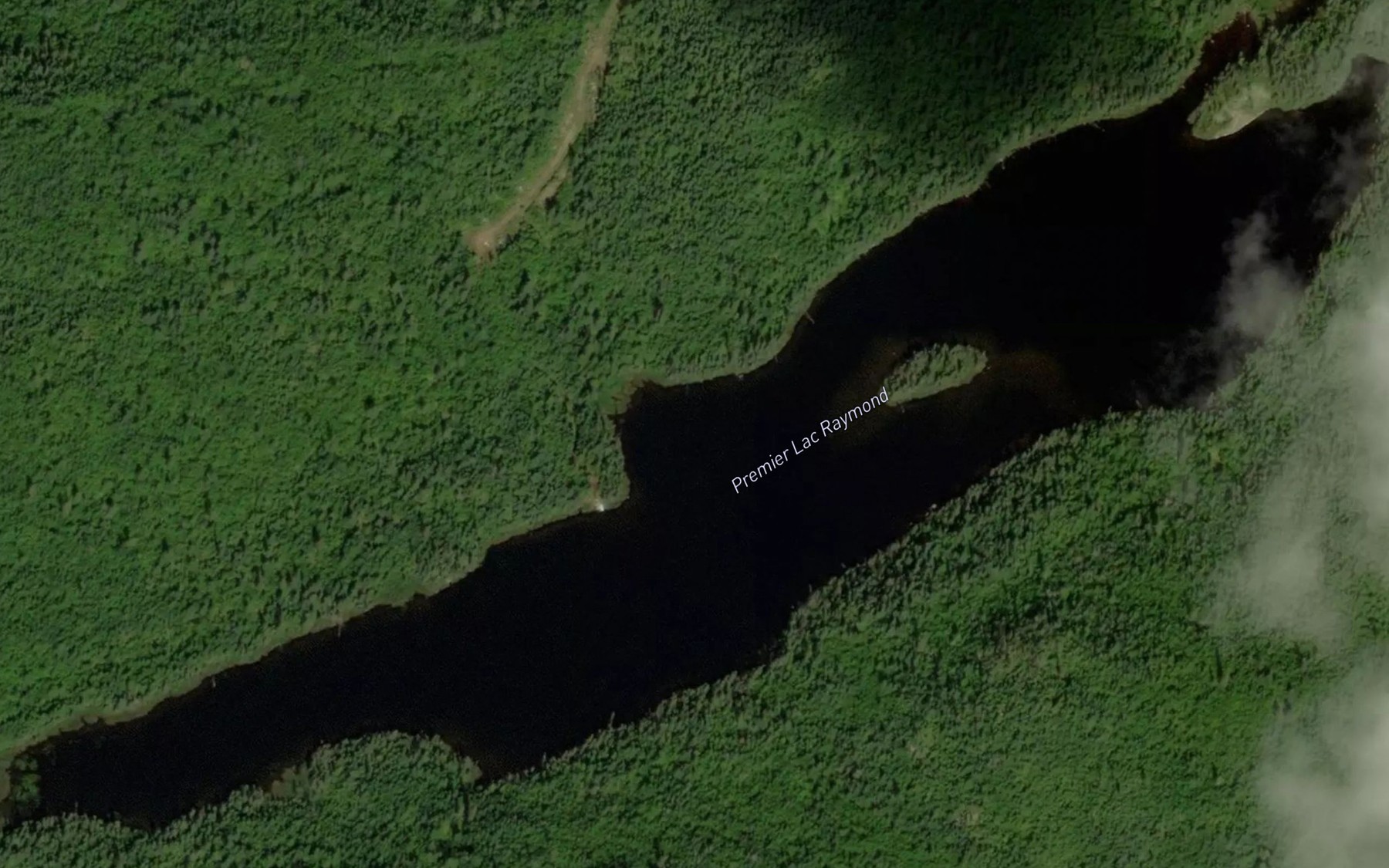 Satellite map of the Premier lac Raymond