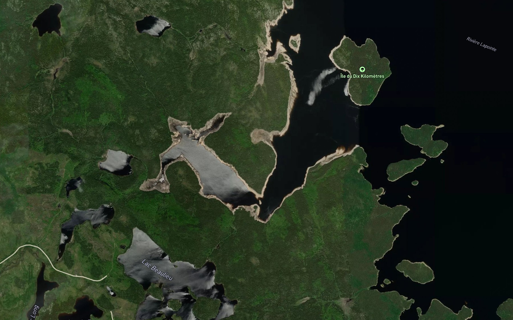 Satellite map of the Baie du Dix Kilometres