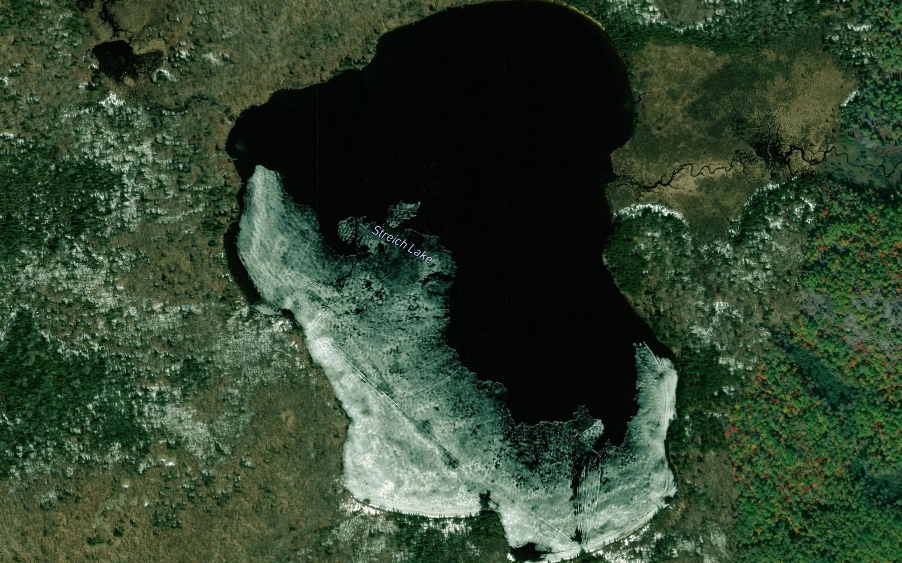 Satellite map of the Streich Lake