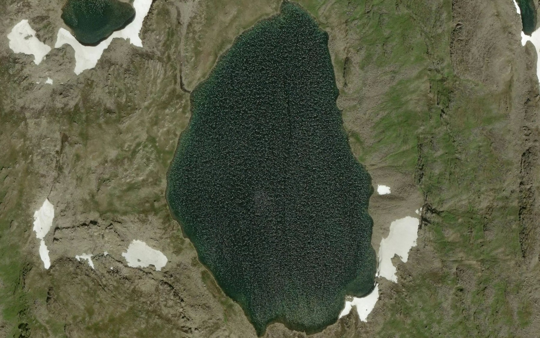 Satellite map of the Helgadalsvatnet,Heimste