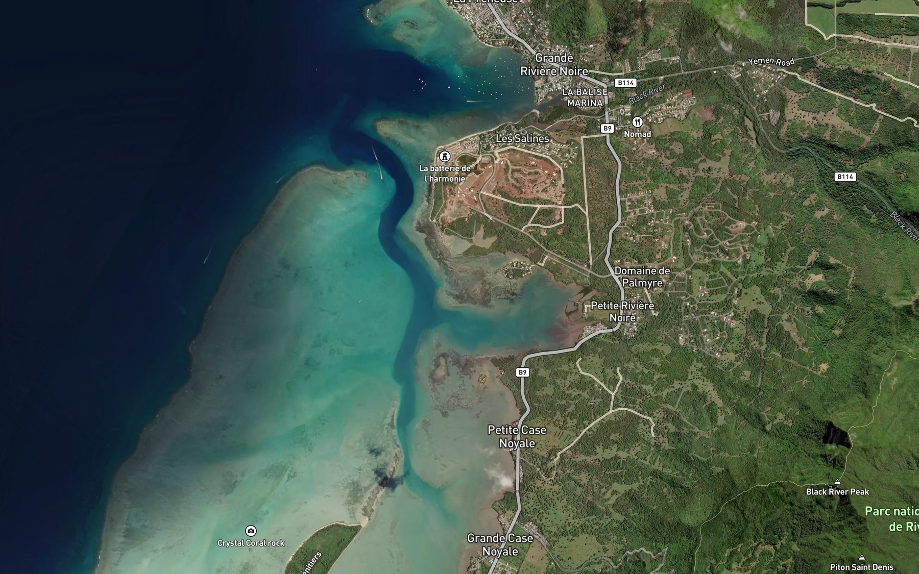 Satellite map of the Petite Riviere Noire Bay