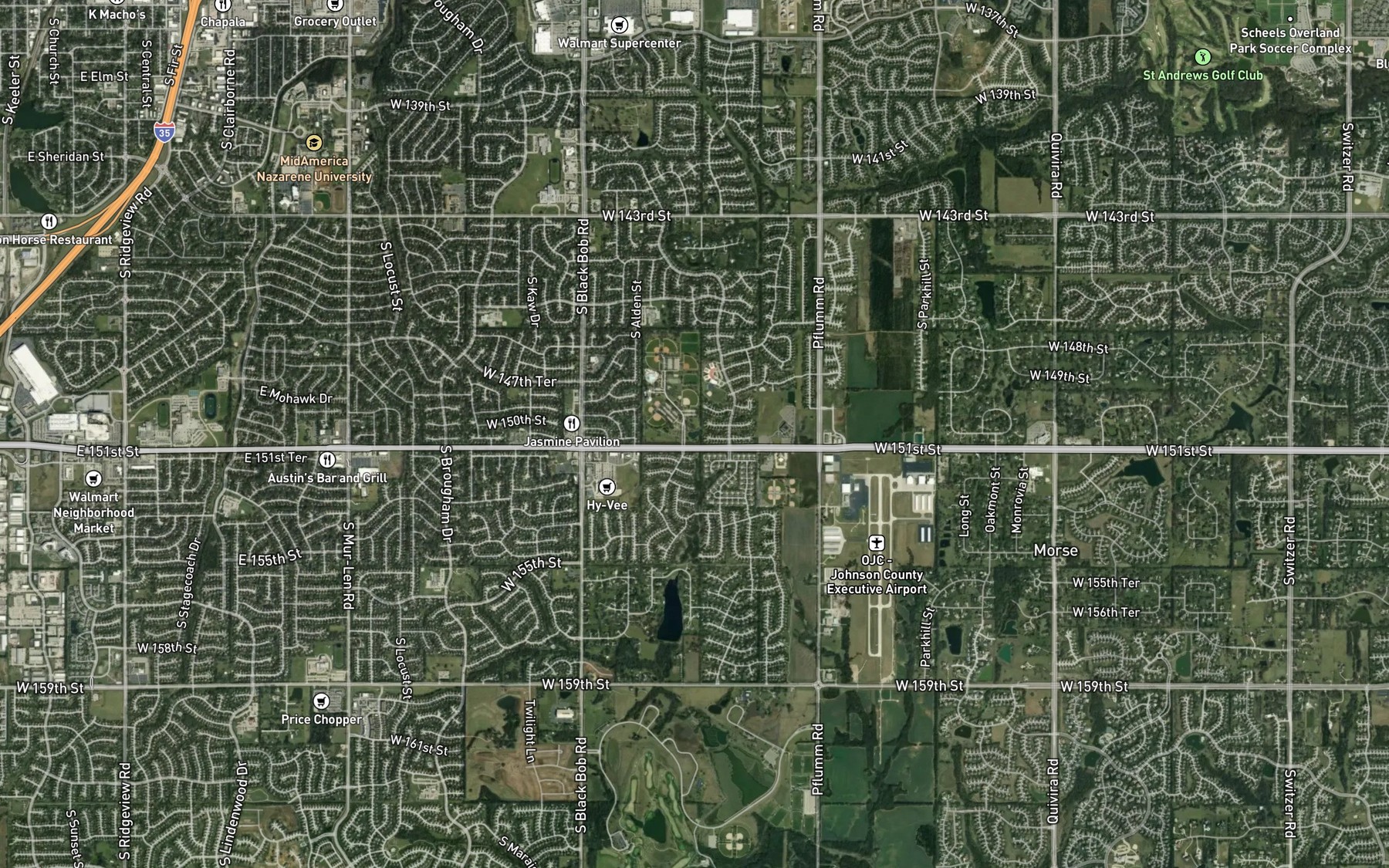 Satellite map of the Blackbob Park Pond