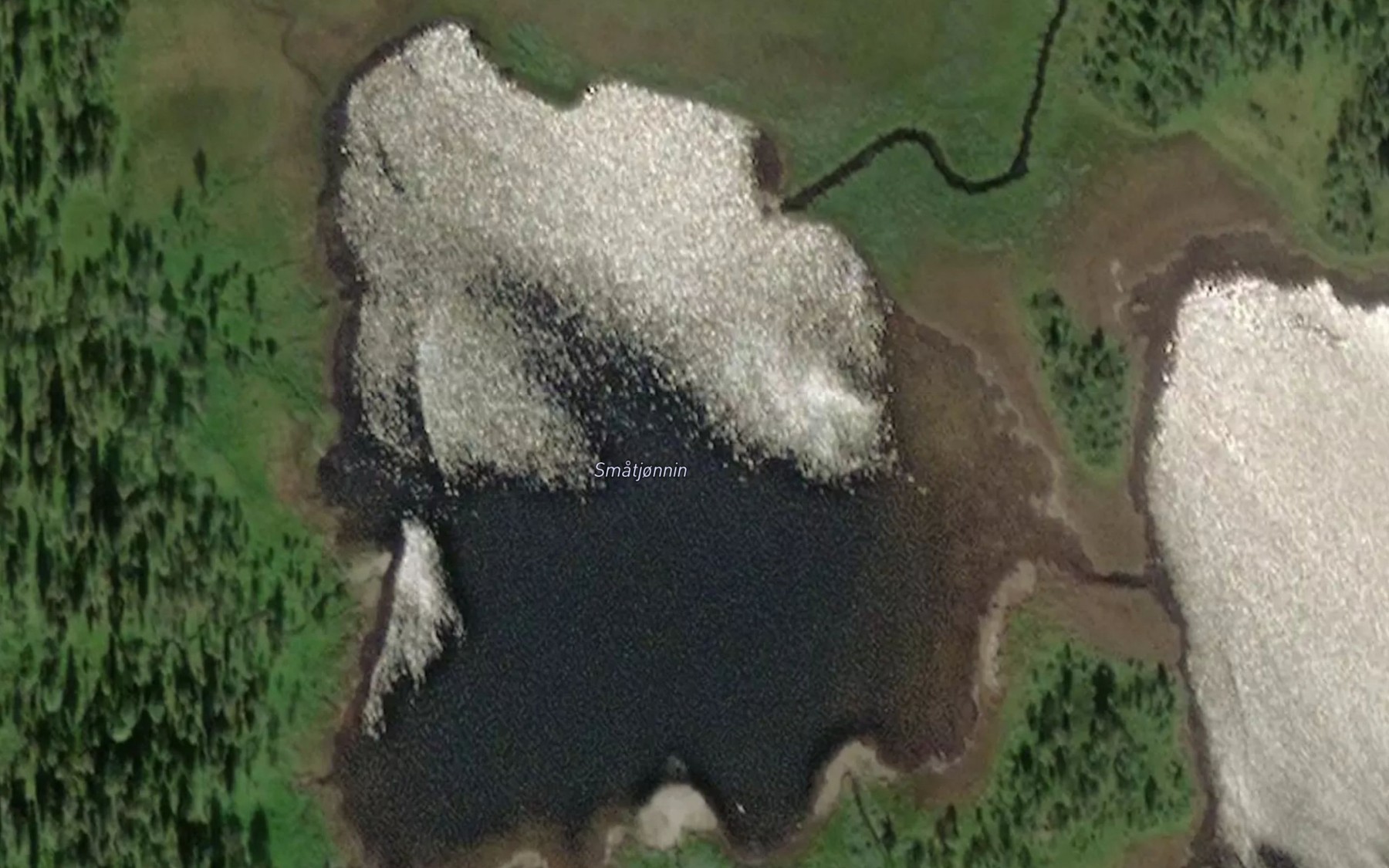 Satellite map of the Smatjornin