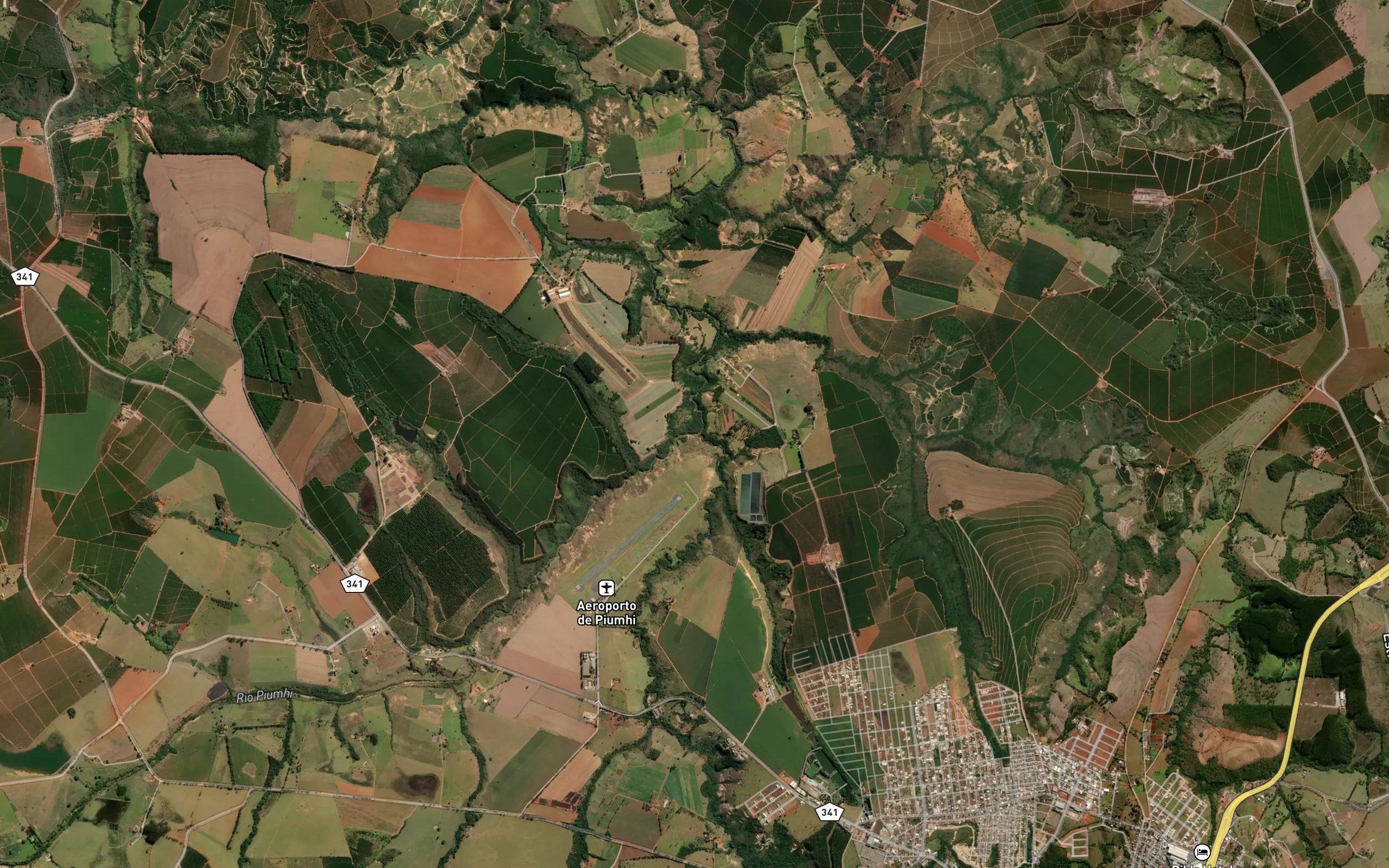 Canal do Ribeirao Agua Limpa
