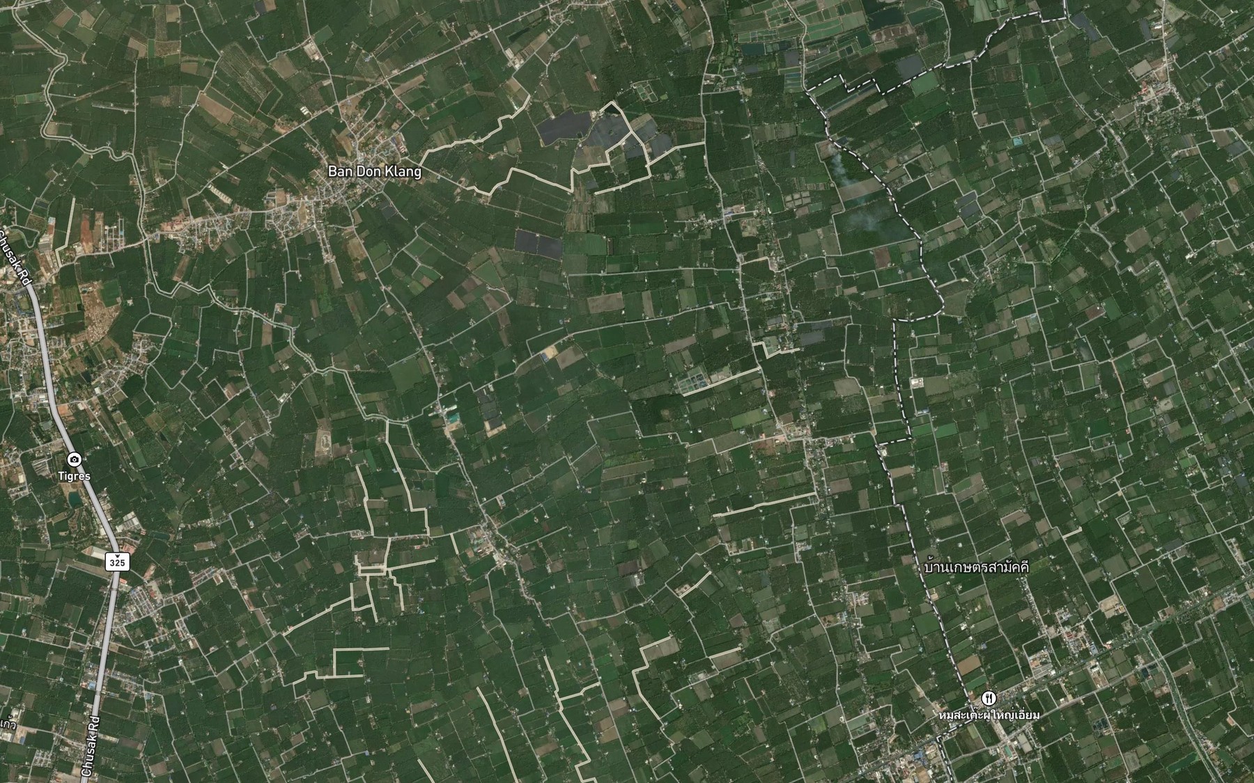 Satellite map of the Khlong Lat Bua Ngam