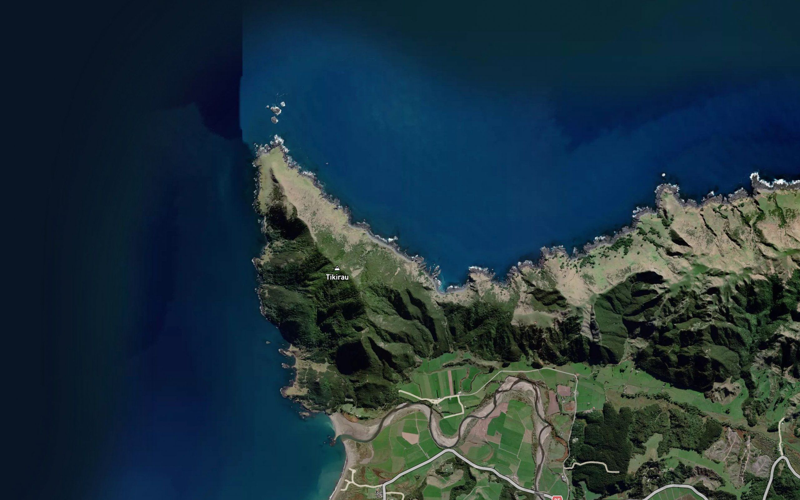 Taungawaka Bay