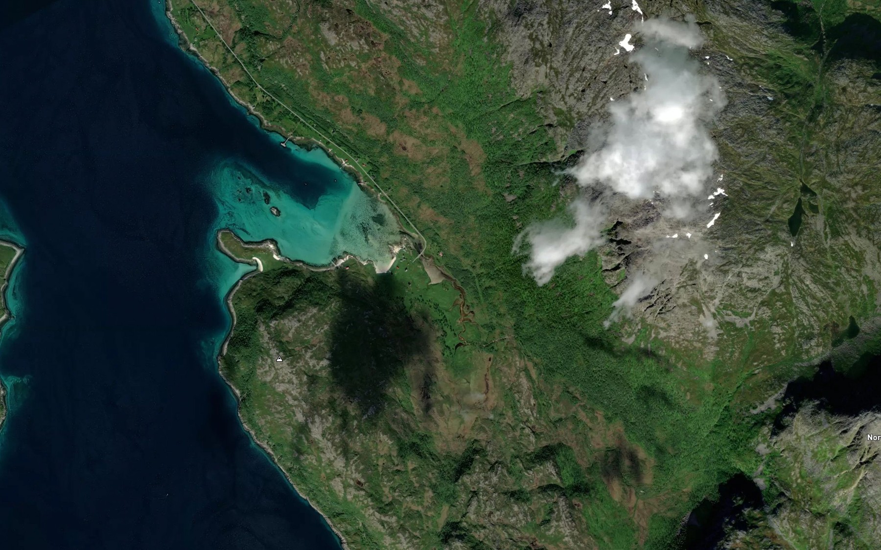 Satellite map of the Laukvikelva
