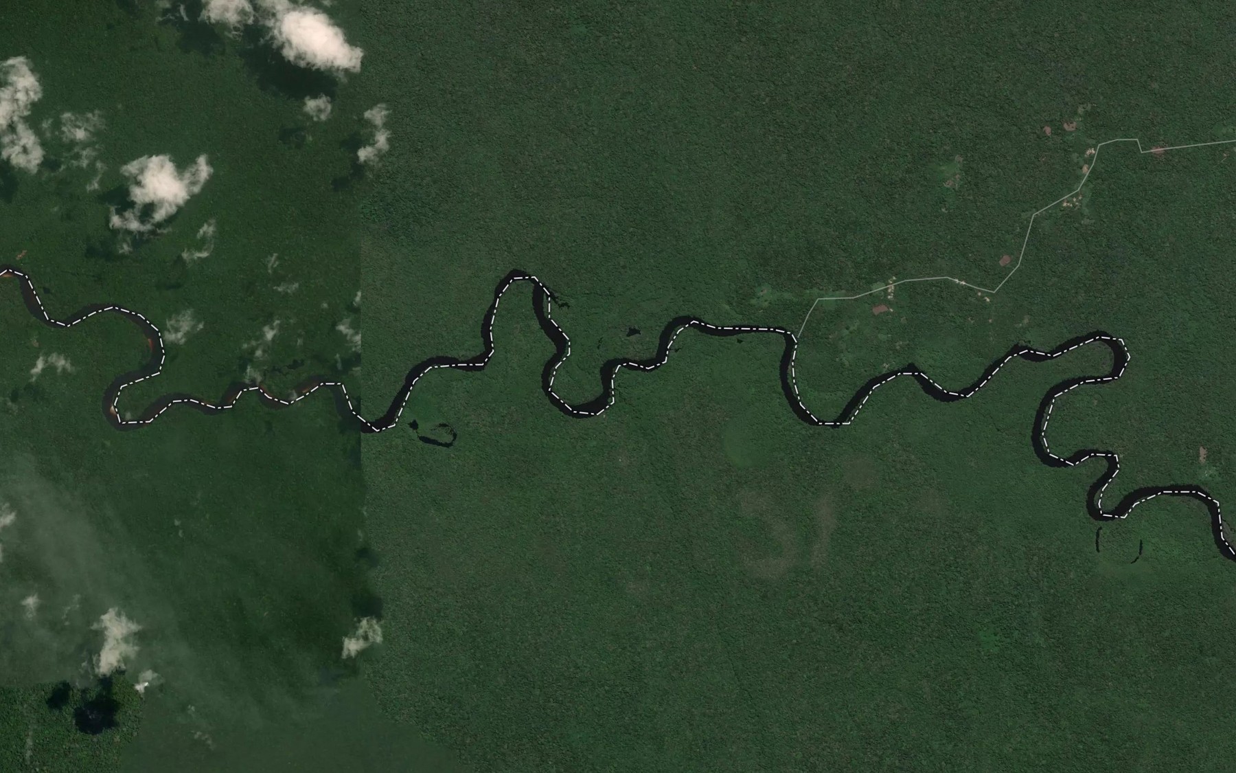 Satellite map of the Luila