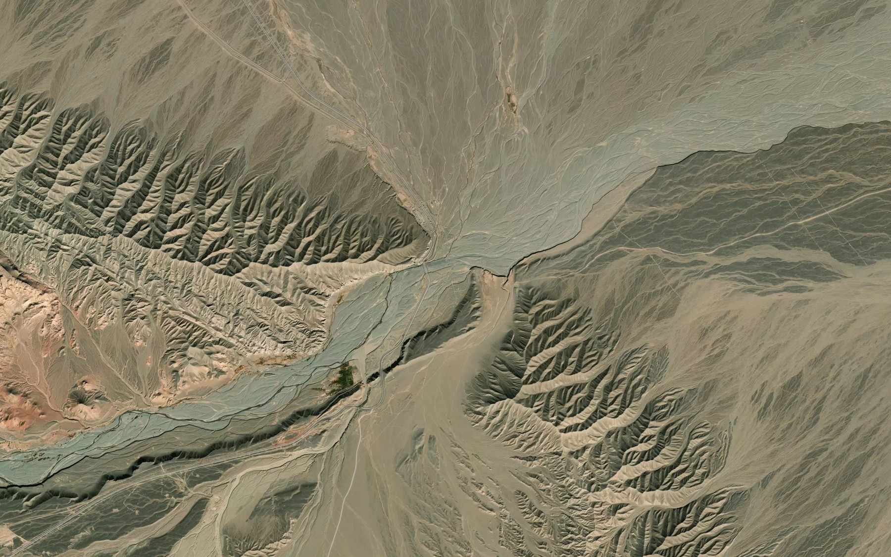 Satellite map of the Rudkhaneh-ye Nesa'