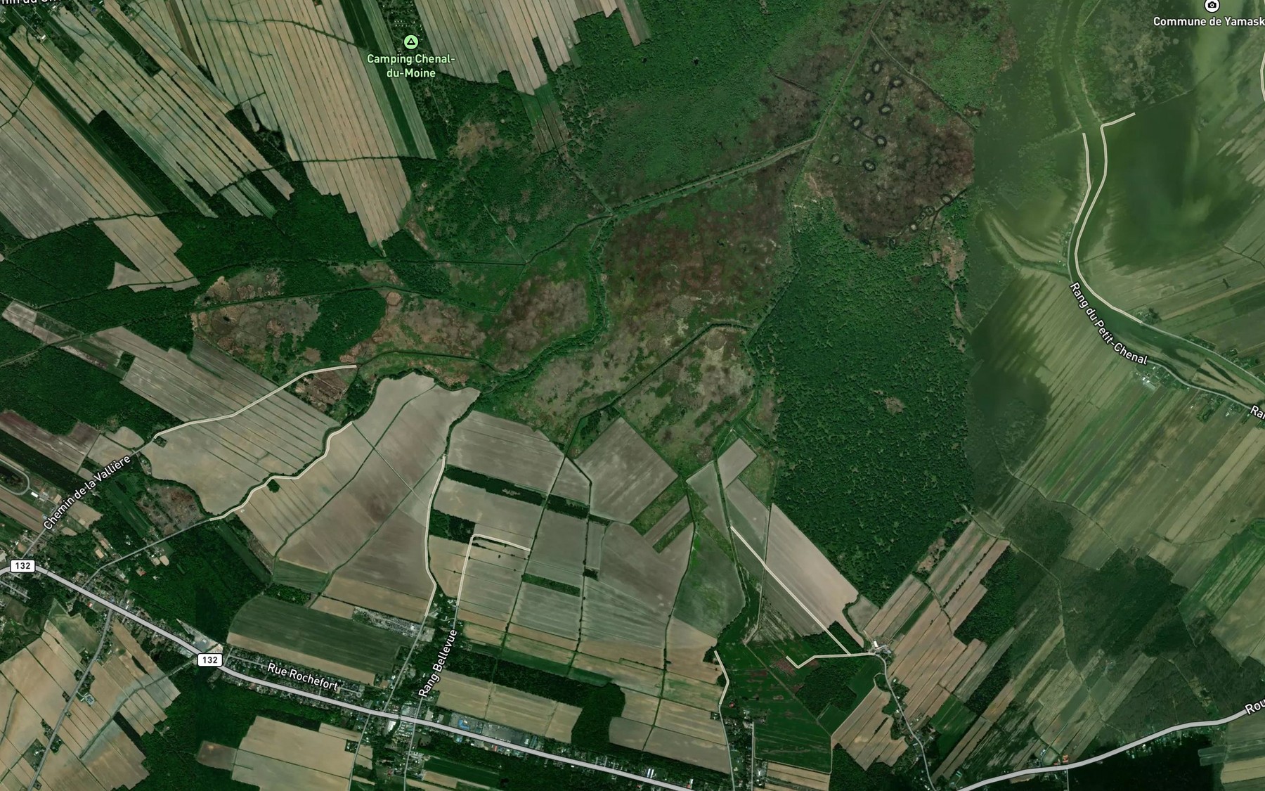 Satellite map of the Decharge Desrosiers