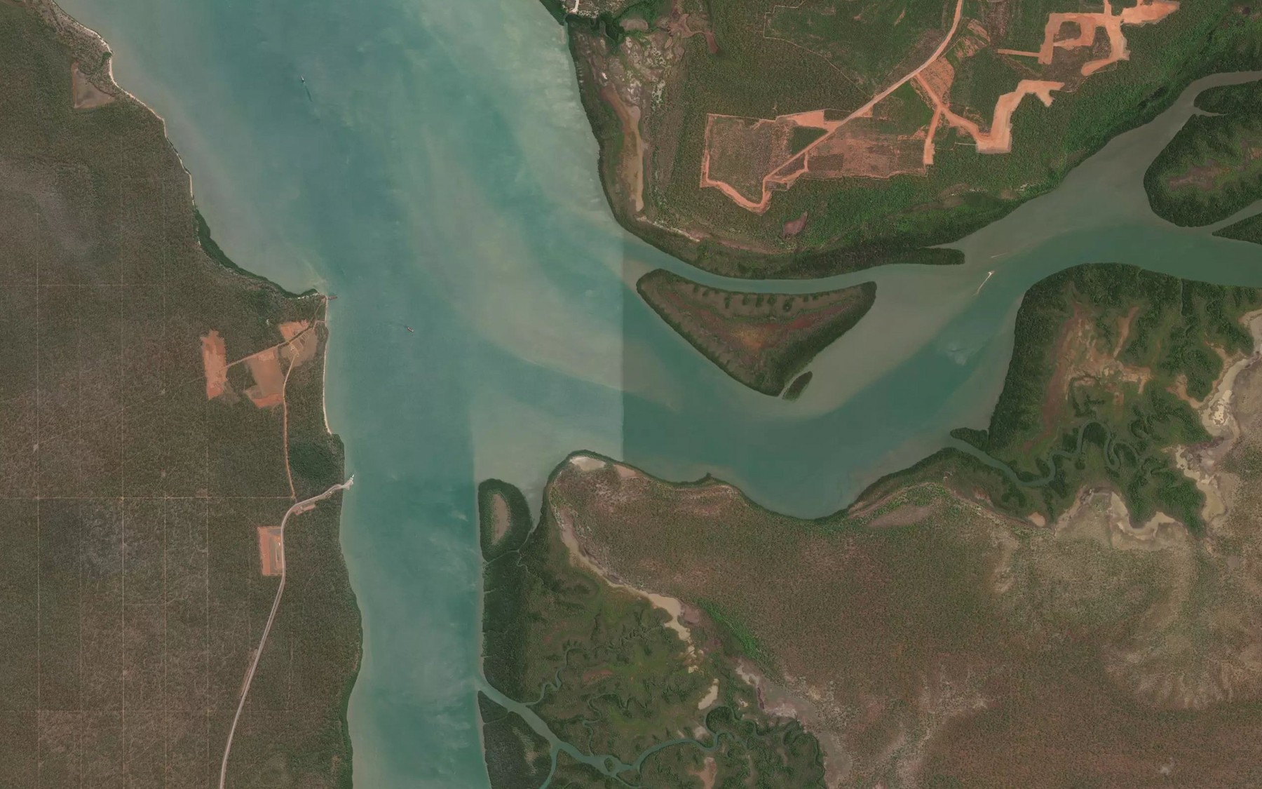 Satellite map of the Embley River