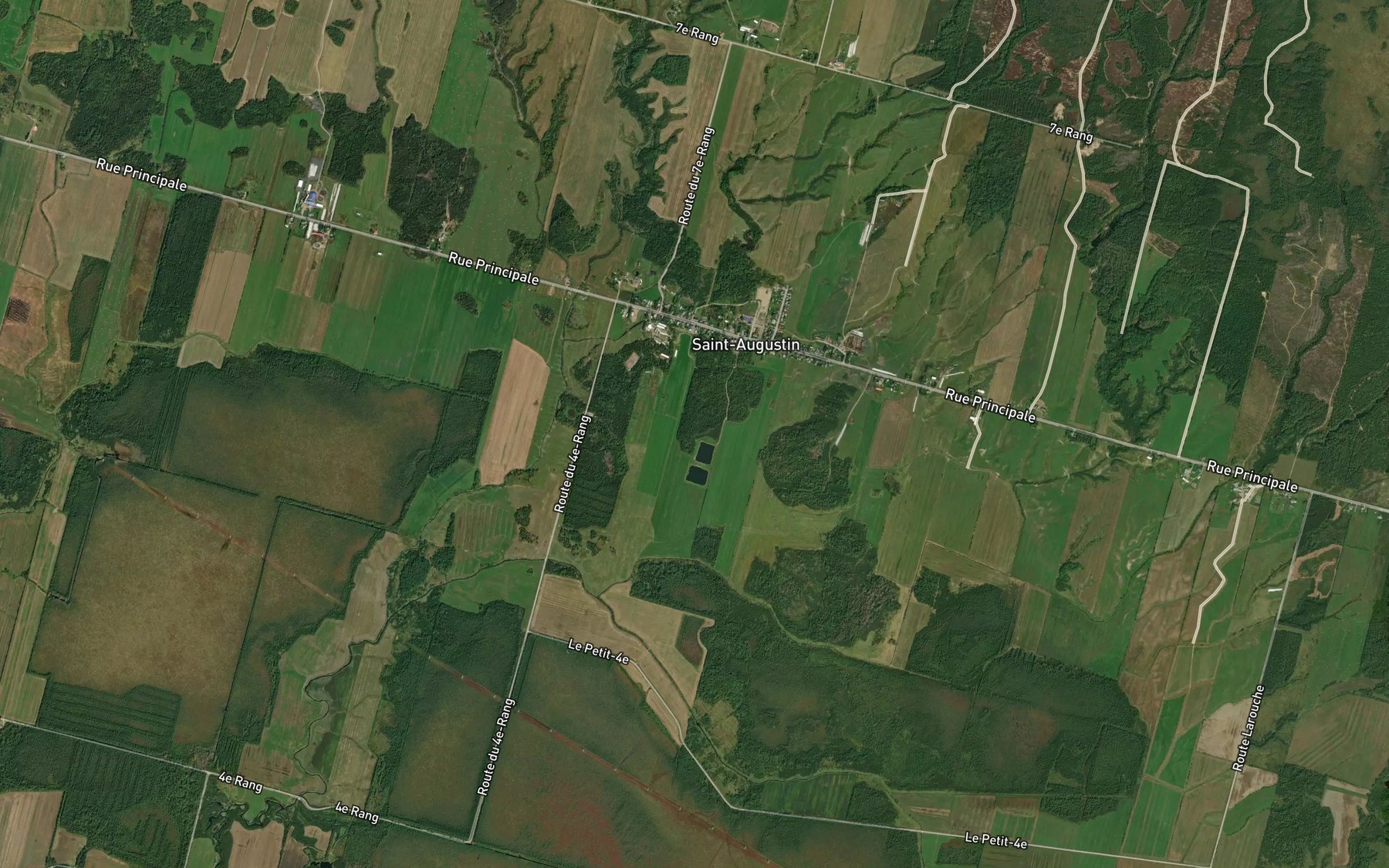 Satellite map of the Cours d'eau St-Pierre