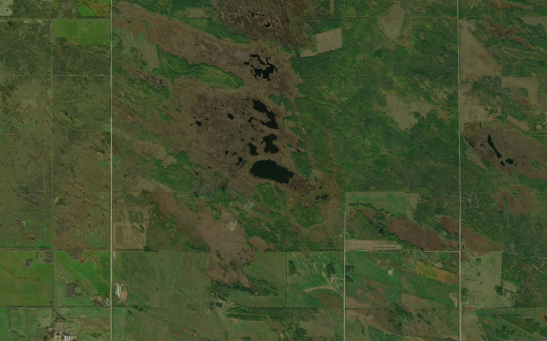 Satellite map of the Cartier Lake
