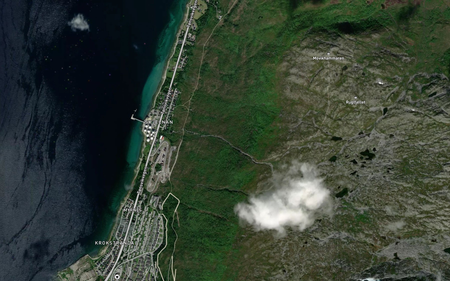 Satellite map of the Skjelnanelva