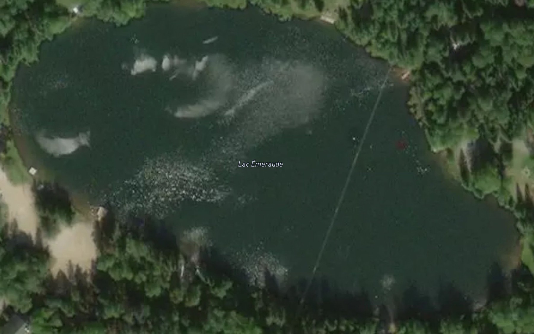 Satellite map of the Lac Emeraude