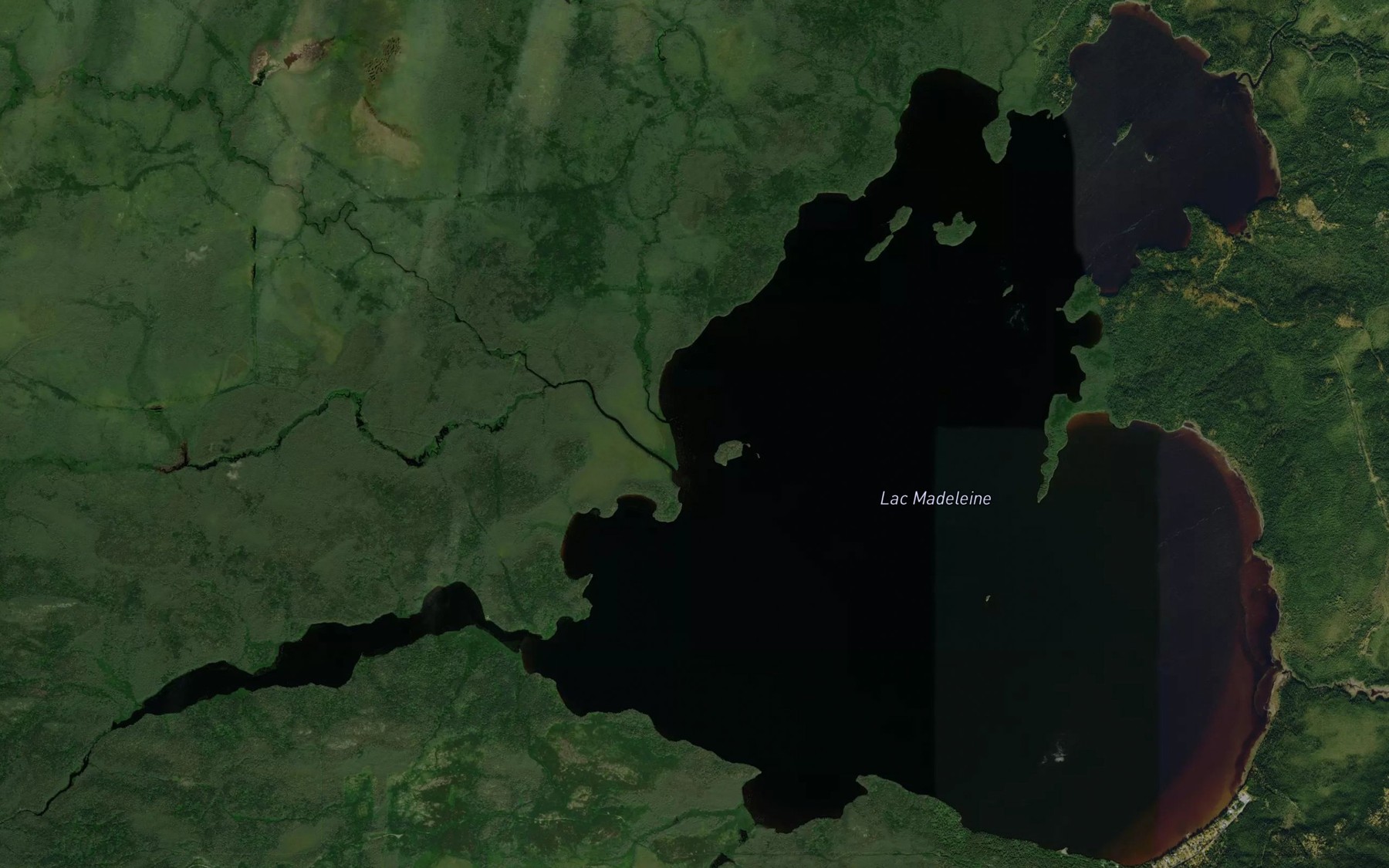 Satellite map of the Lac Madeleine