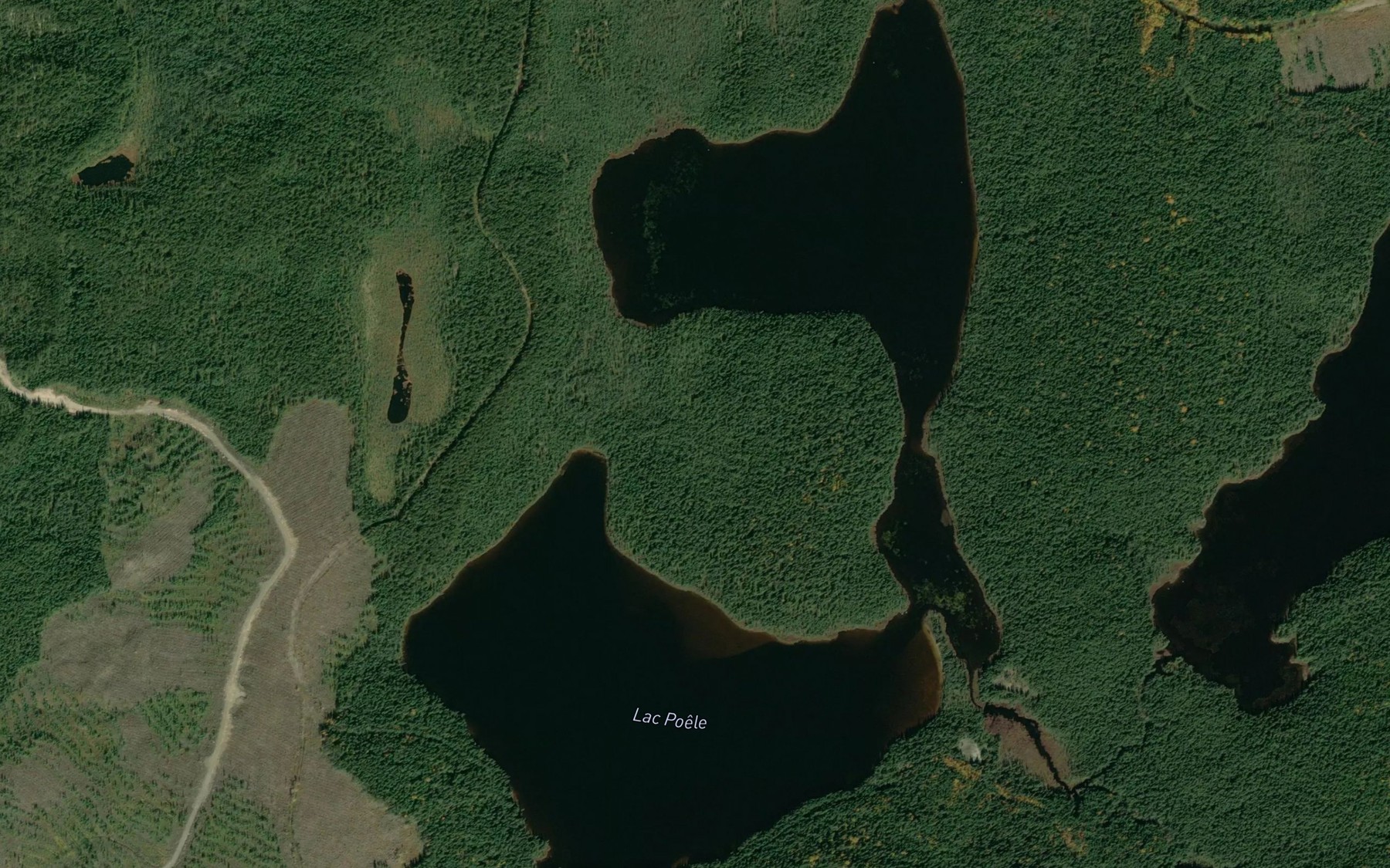 Satellite map of the Lac Poele