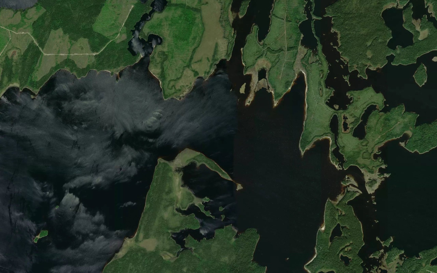 Satellite map of the Baie Aiapew