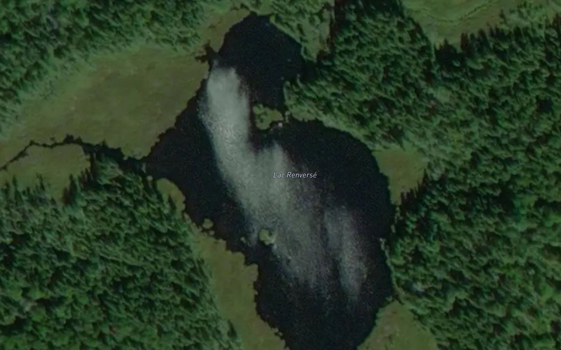 Satellite map of the Lac Renverse