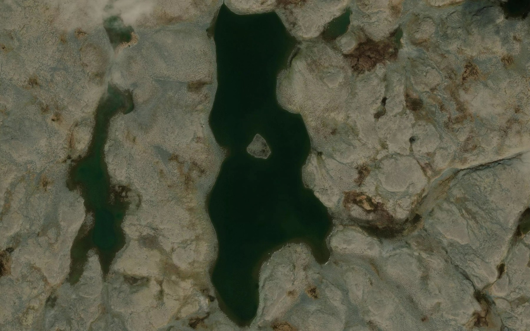 Satellite map of the Lac Navvaataaq