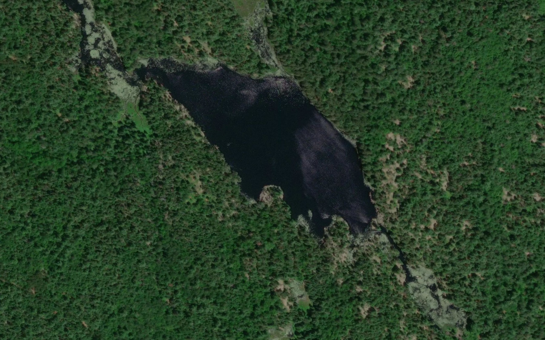 Satellite map of the Creek's End Lake