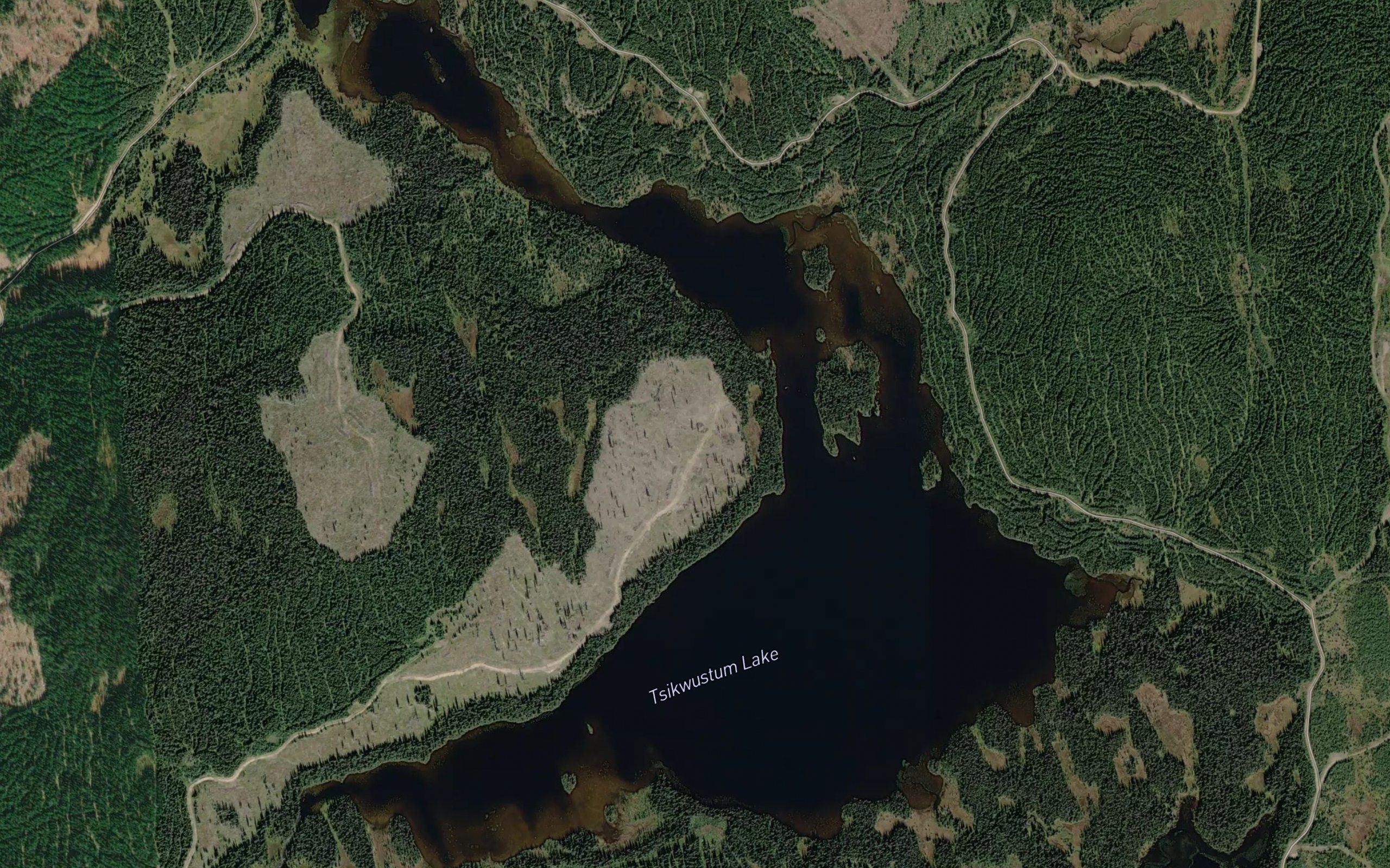 Tsikwustum Lake