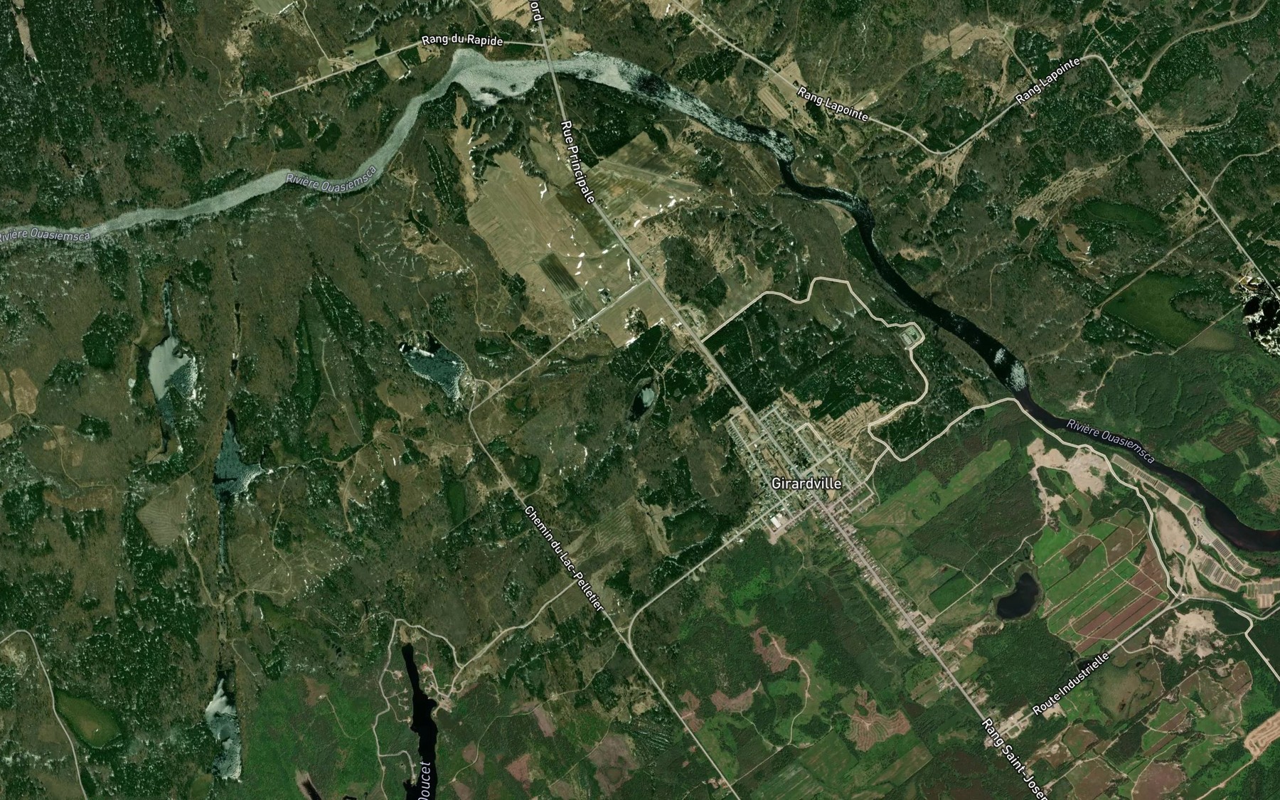 Satellite map of the Lac Girard