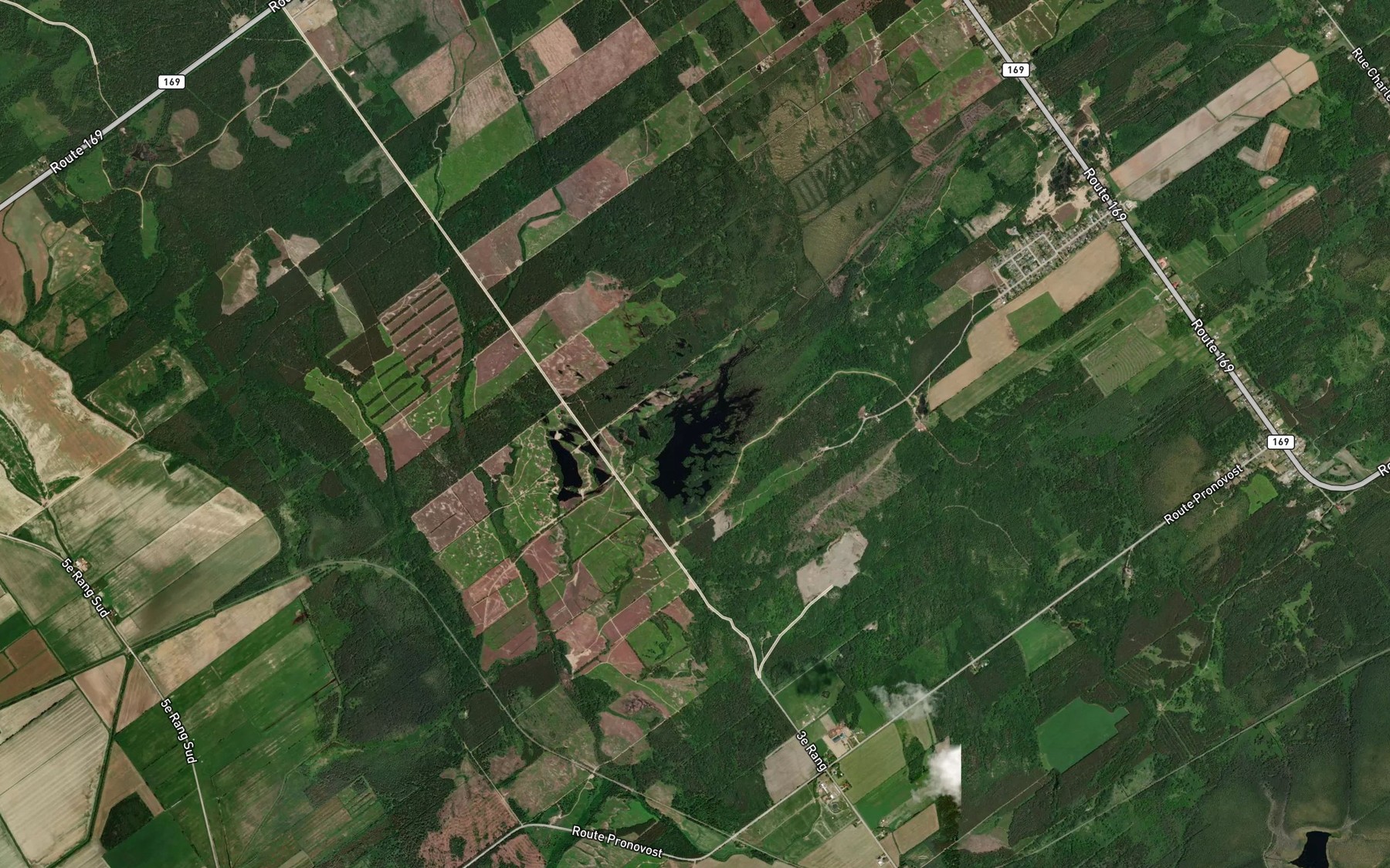 Satellite map of the Lac de la Montagne