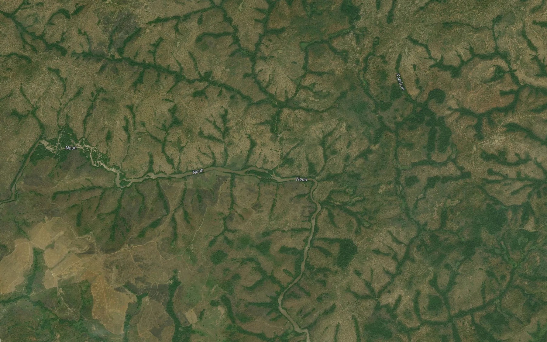 Satellite map of the Momengue