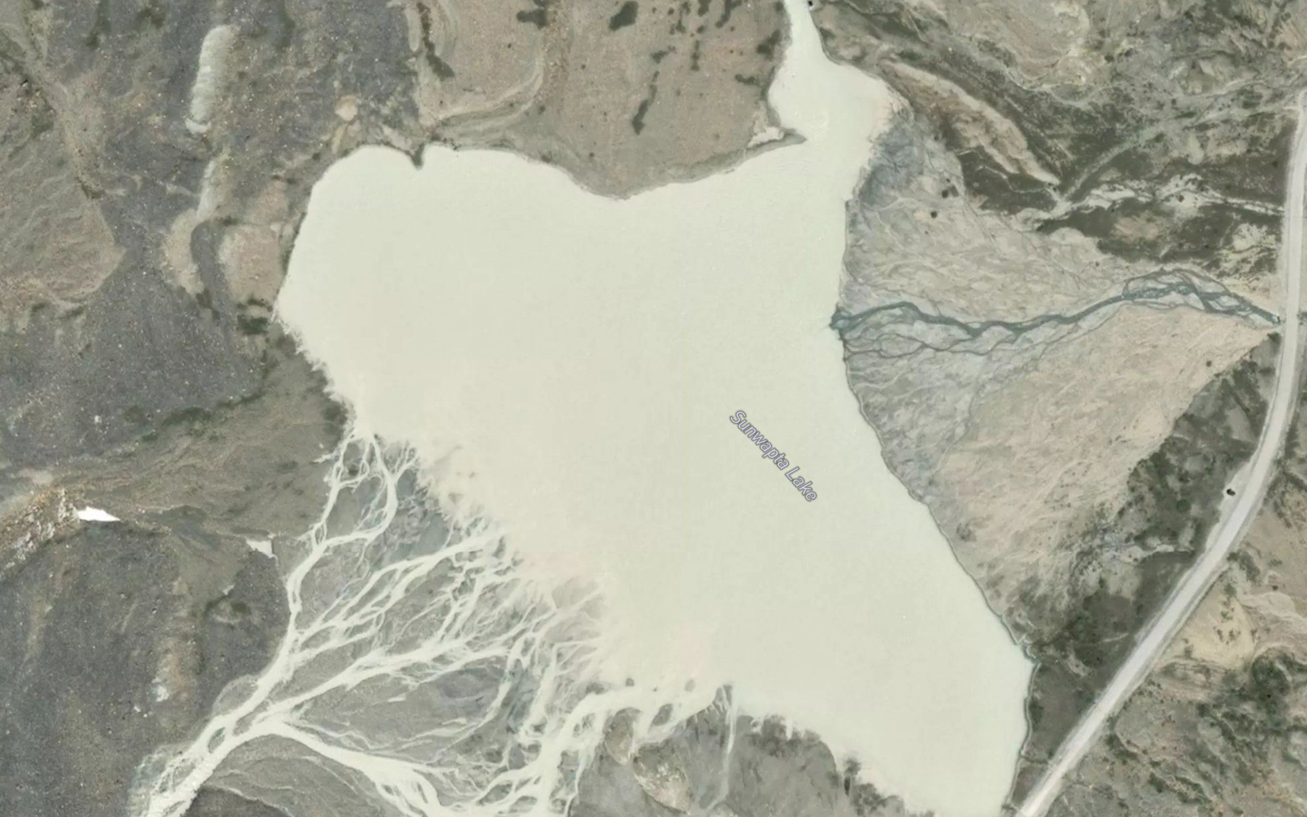 Sunwapta Lake