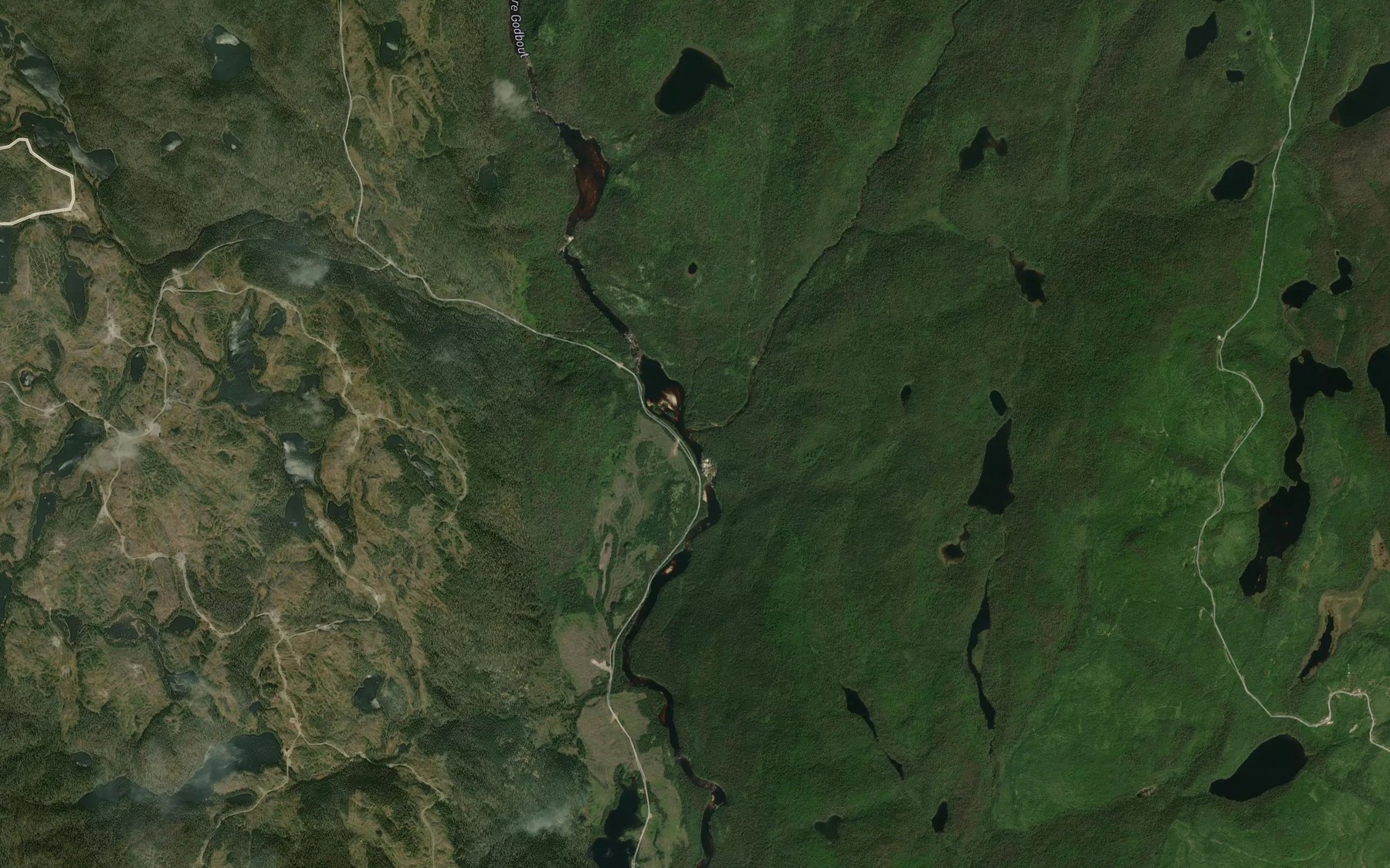 Satellite map of the Ruisseau Ashini Est