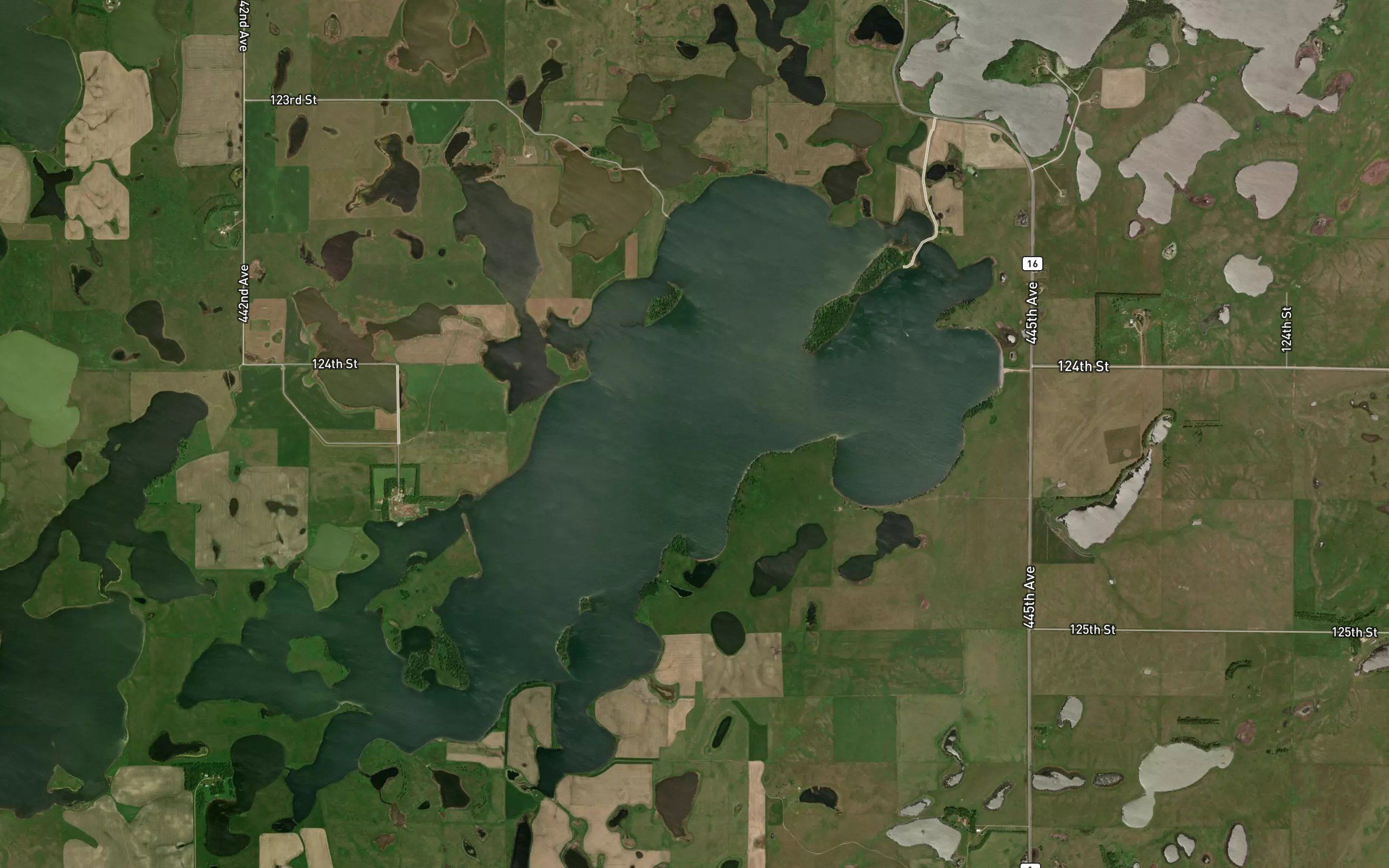 Piyas Lake