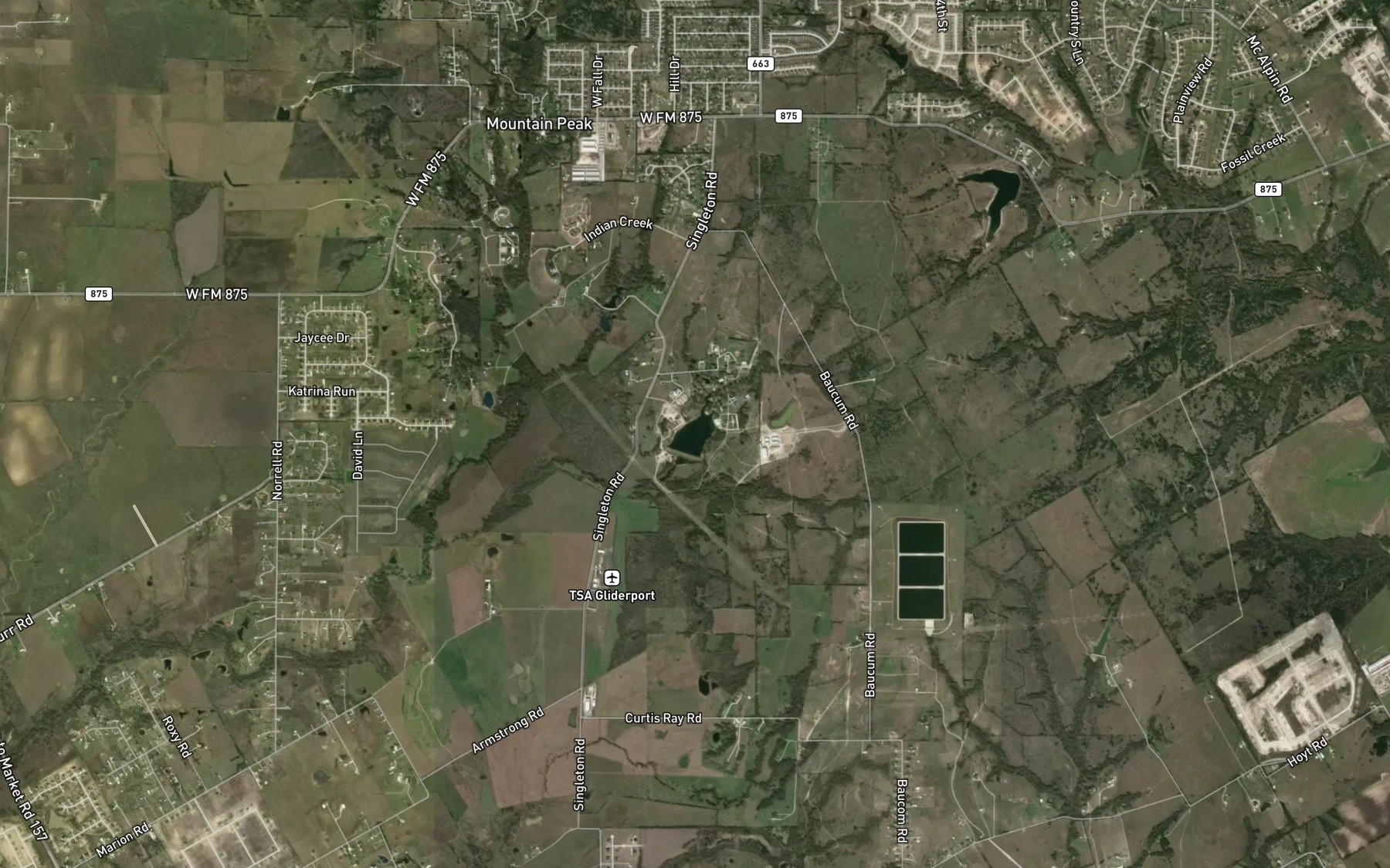 Satellite map of the Camp Hobilitzelle Lake