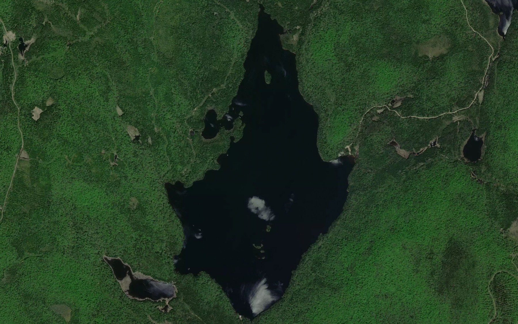 Satellite map of the Grand lac des Chiens