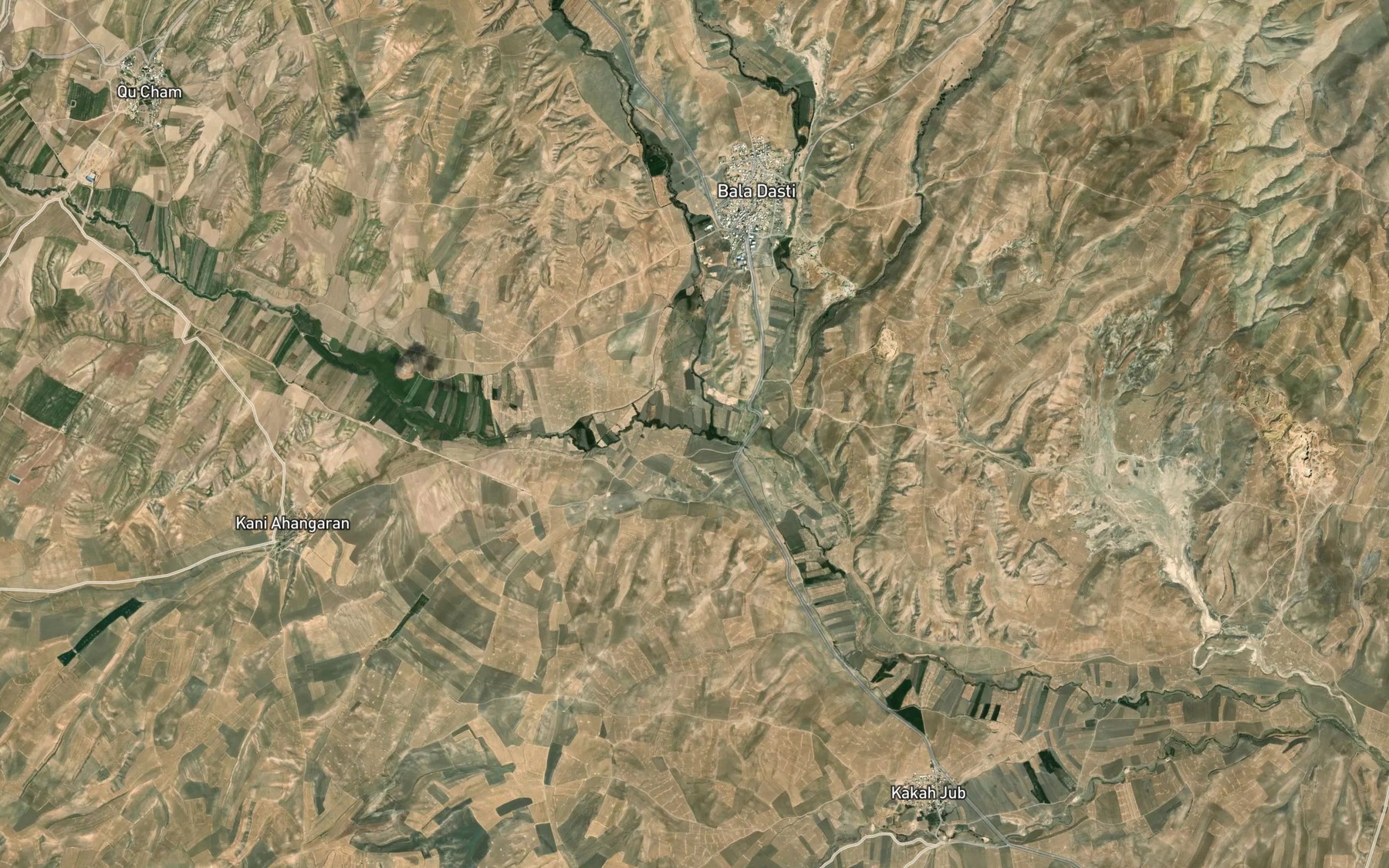 Satellite map of the Rudkhaneh-ye Cham-e Pir-e Hazhar