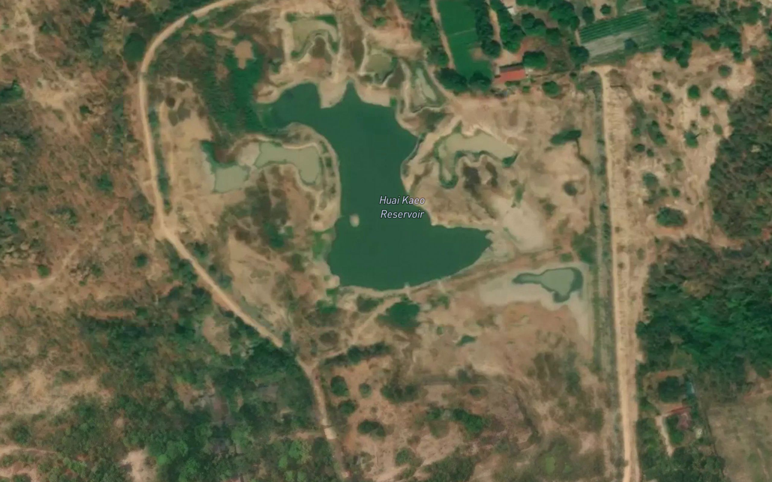 Ang Kep Nam Huai Kaeo