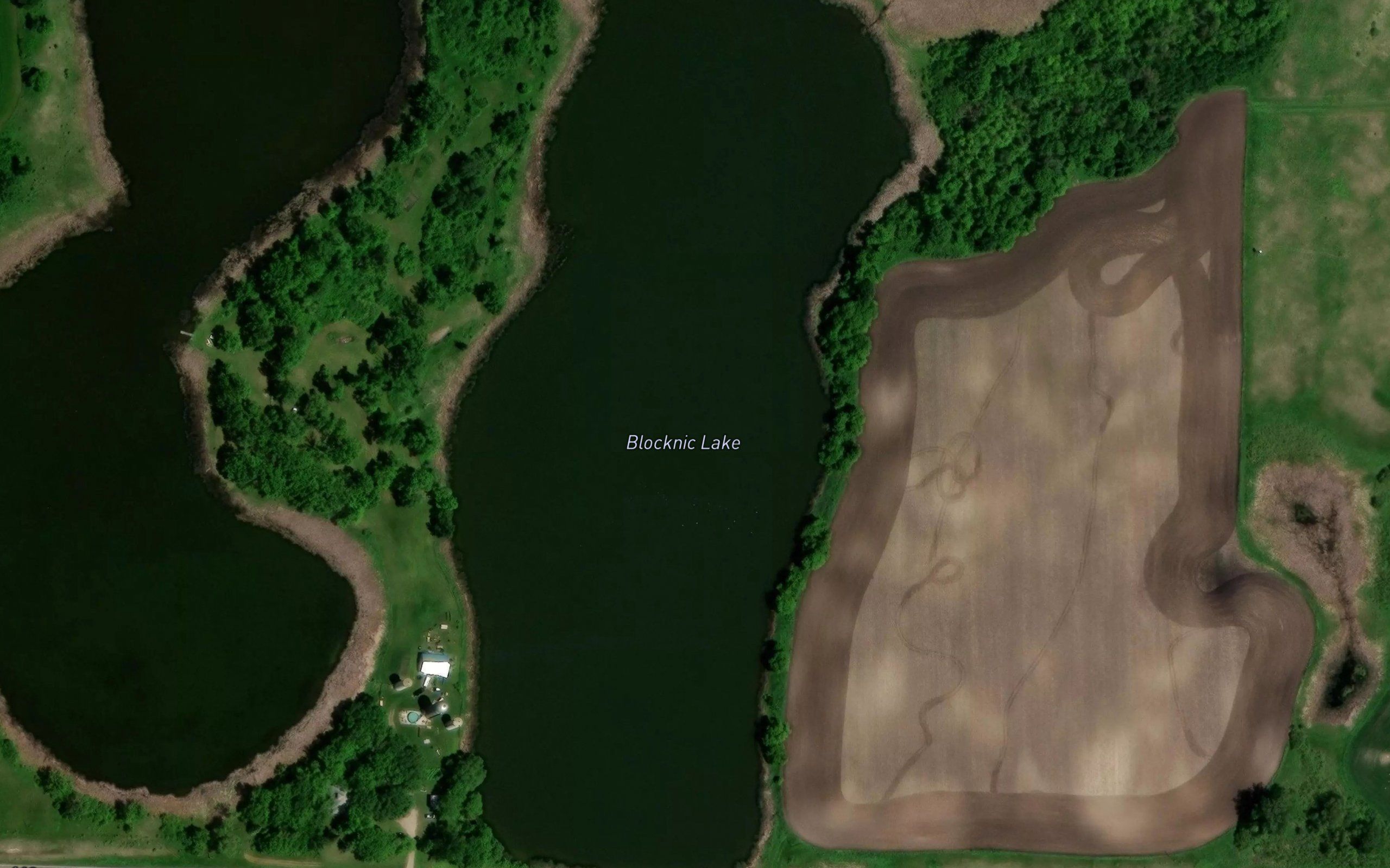 Blocknic Lake