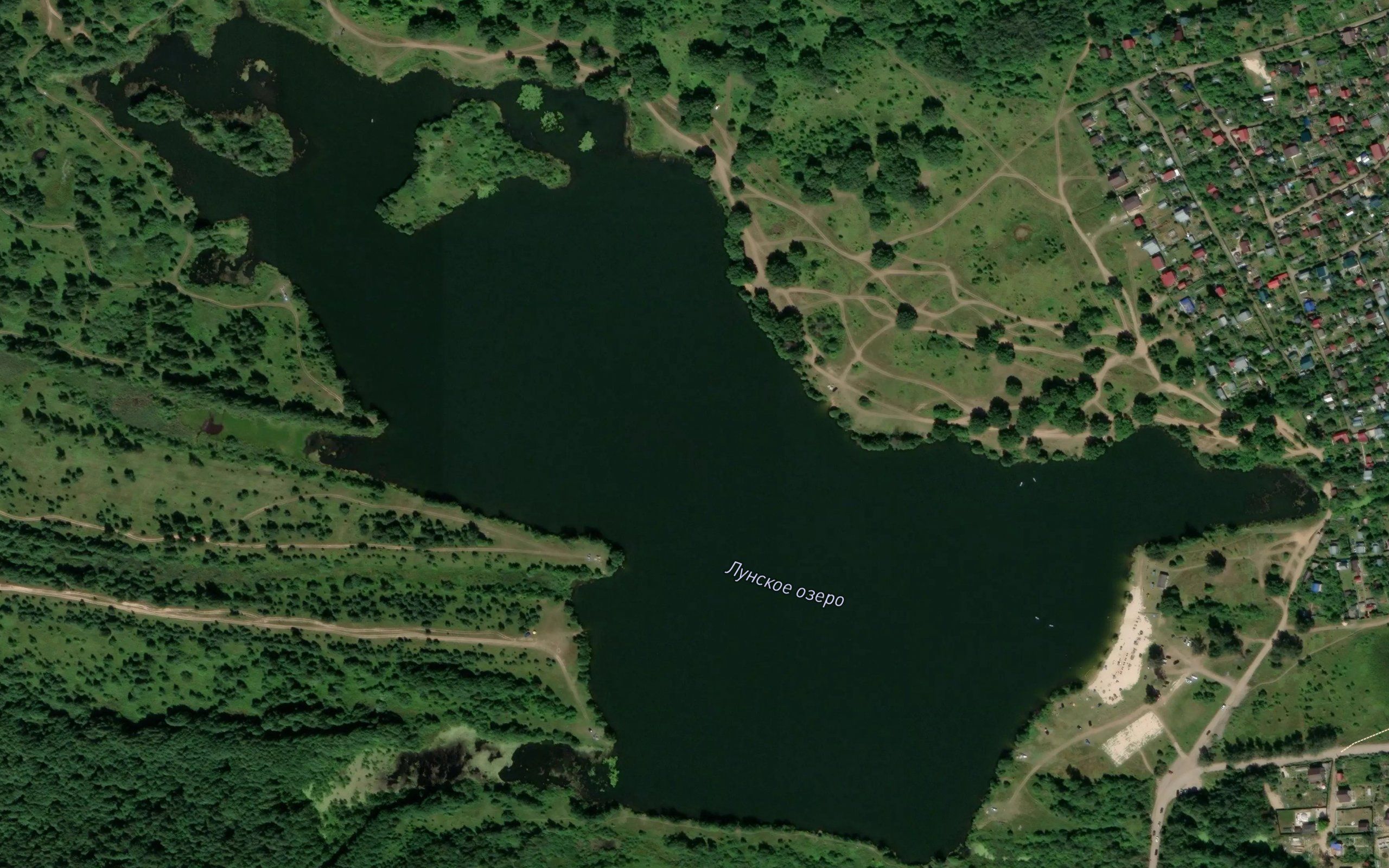 Ozero Lunskoye