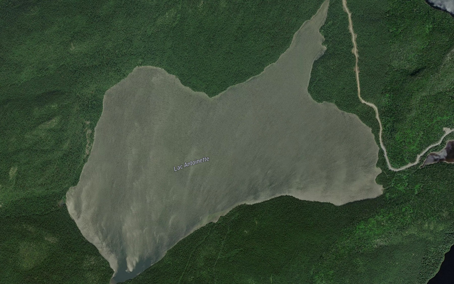 Satellite map of the Lac Antoinette