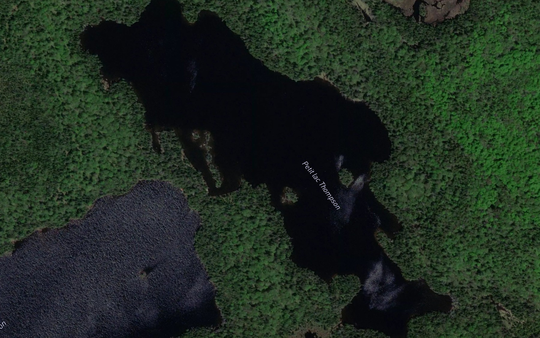 Satellite map of the Petit lac Thompson