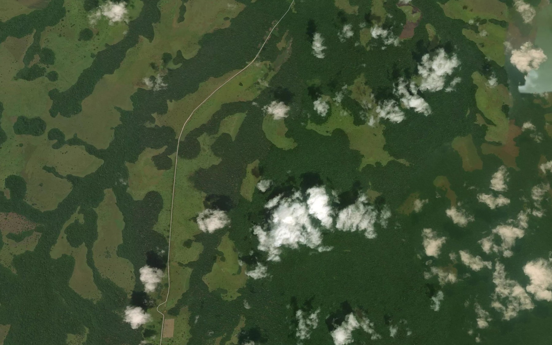 Satellite map of the Mbomo
