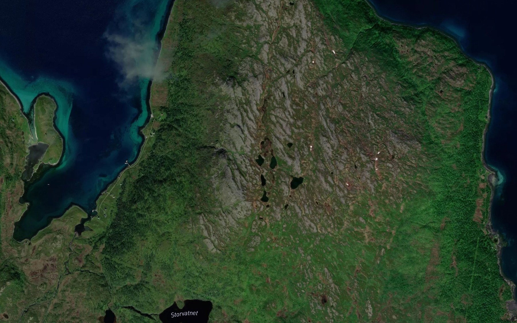Satellite map of the Tisnestjonnan