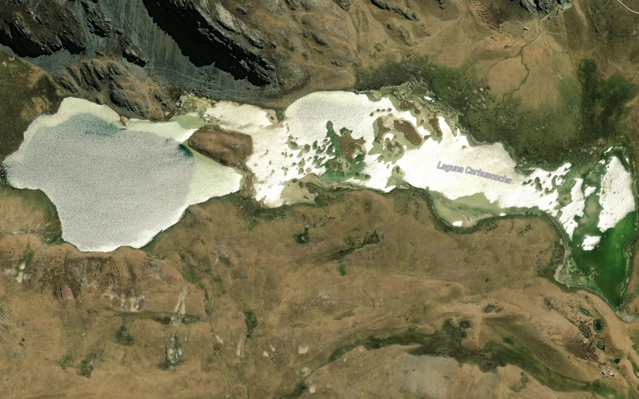 Laguna Carhuacocha