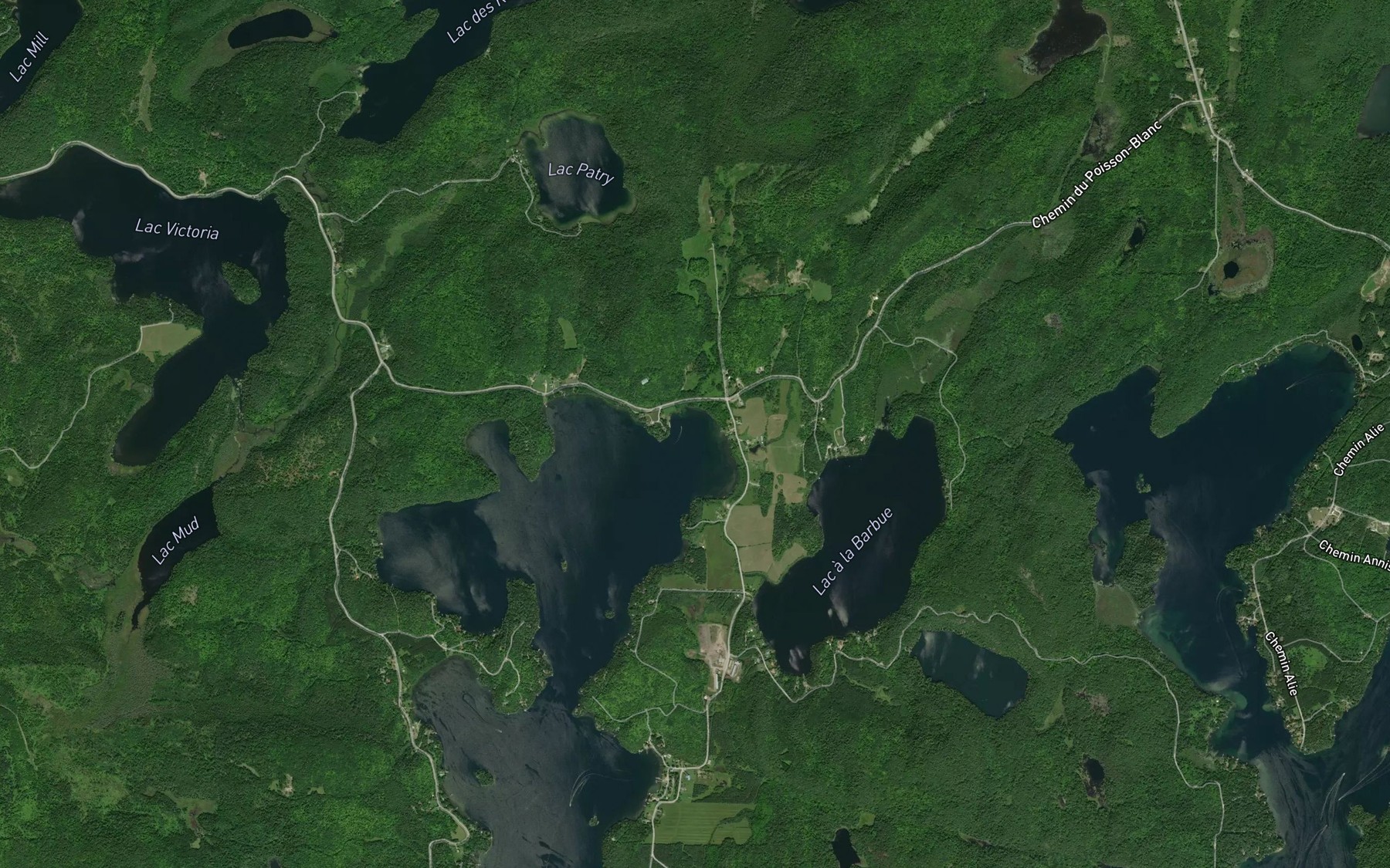 Satellite map of the Baie des Pretres